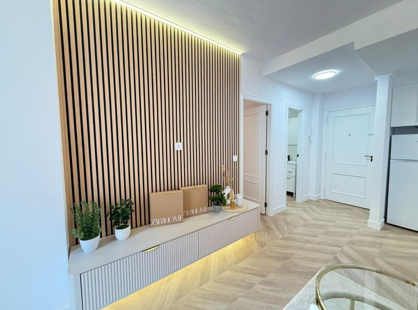 Reventa - Apartment -
Torrevieja - Parque de las Naciones