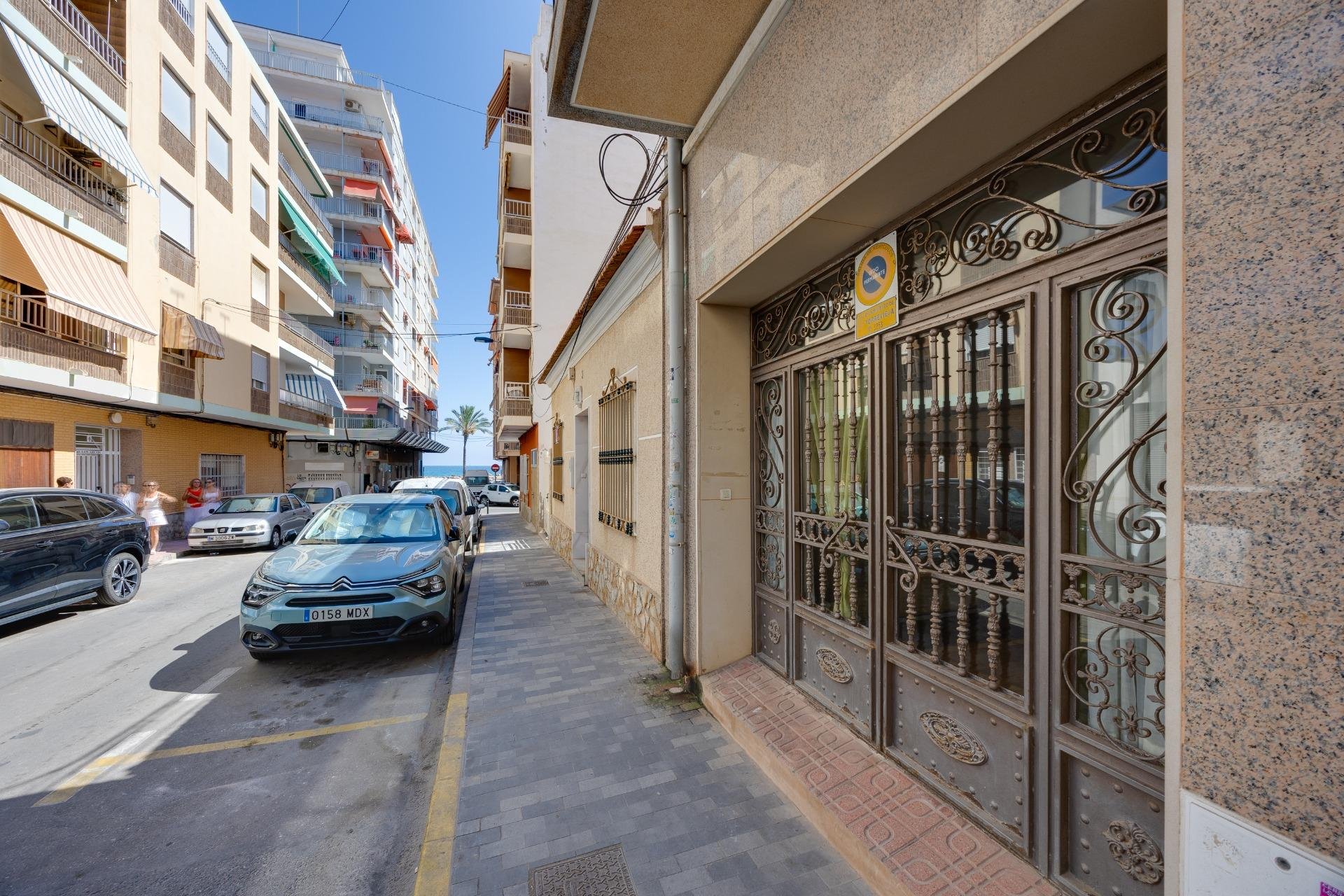 Reventa - Apartment -
Torrevieja - Paseo Maritimo