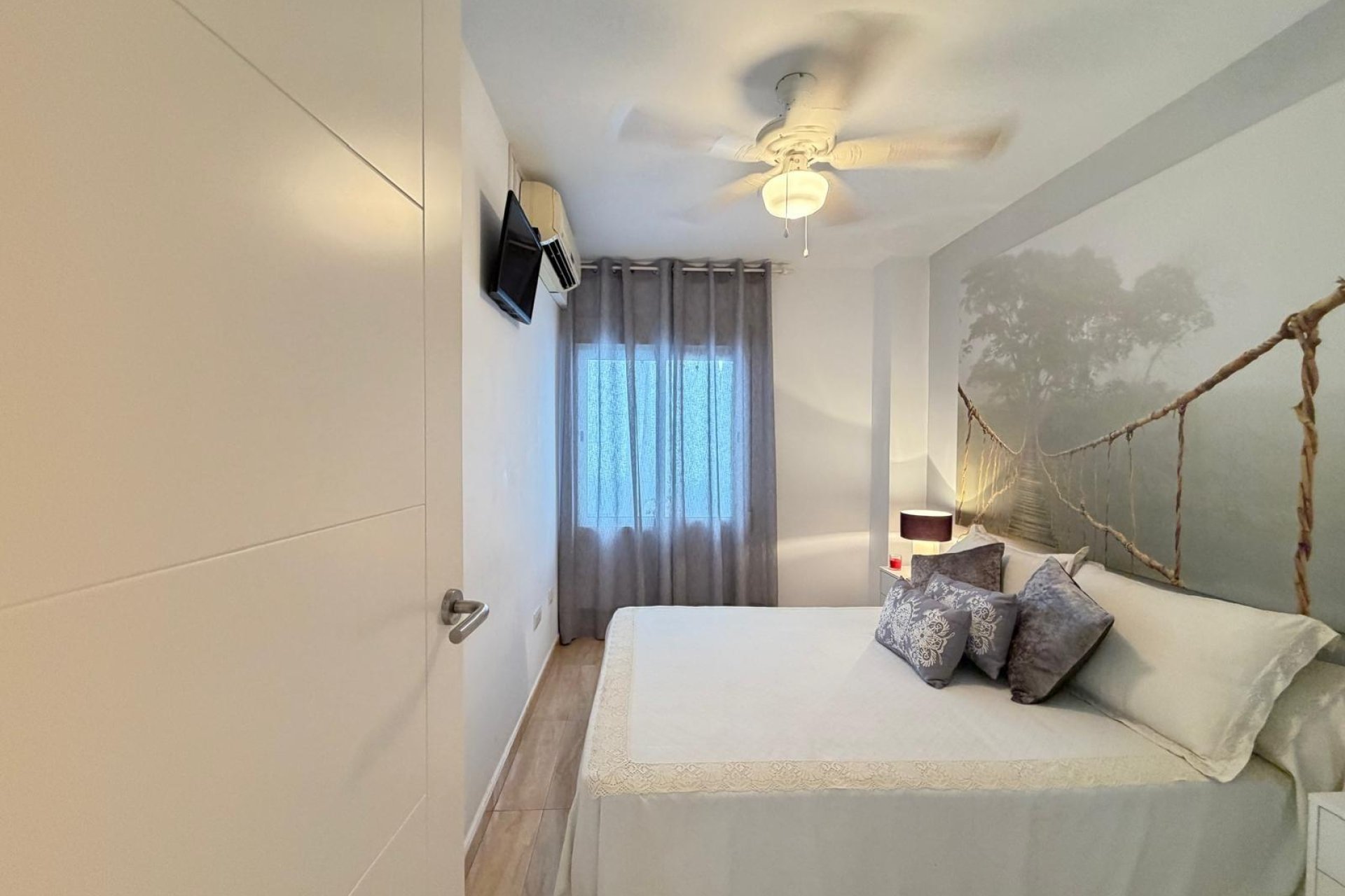 Reventa - Apartment -
Torrevieja - Paseo Maritimo