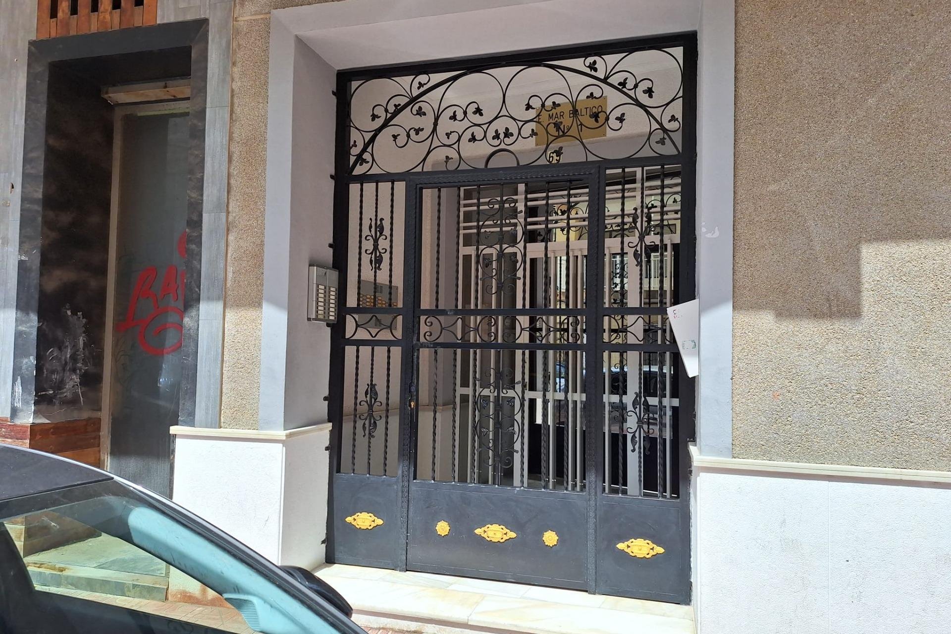 Reventa - Apartment -
Torrevieja - Playa de los Locos