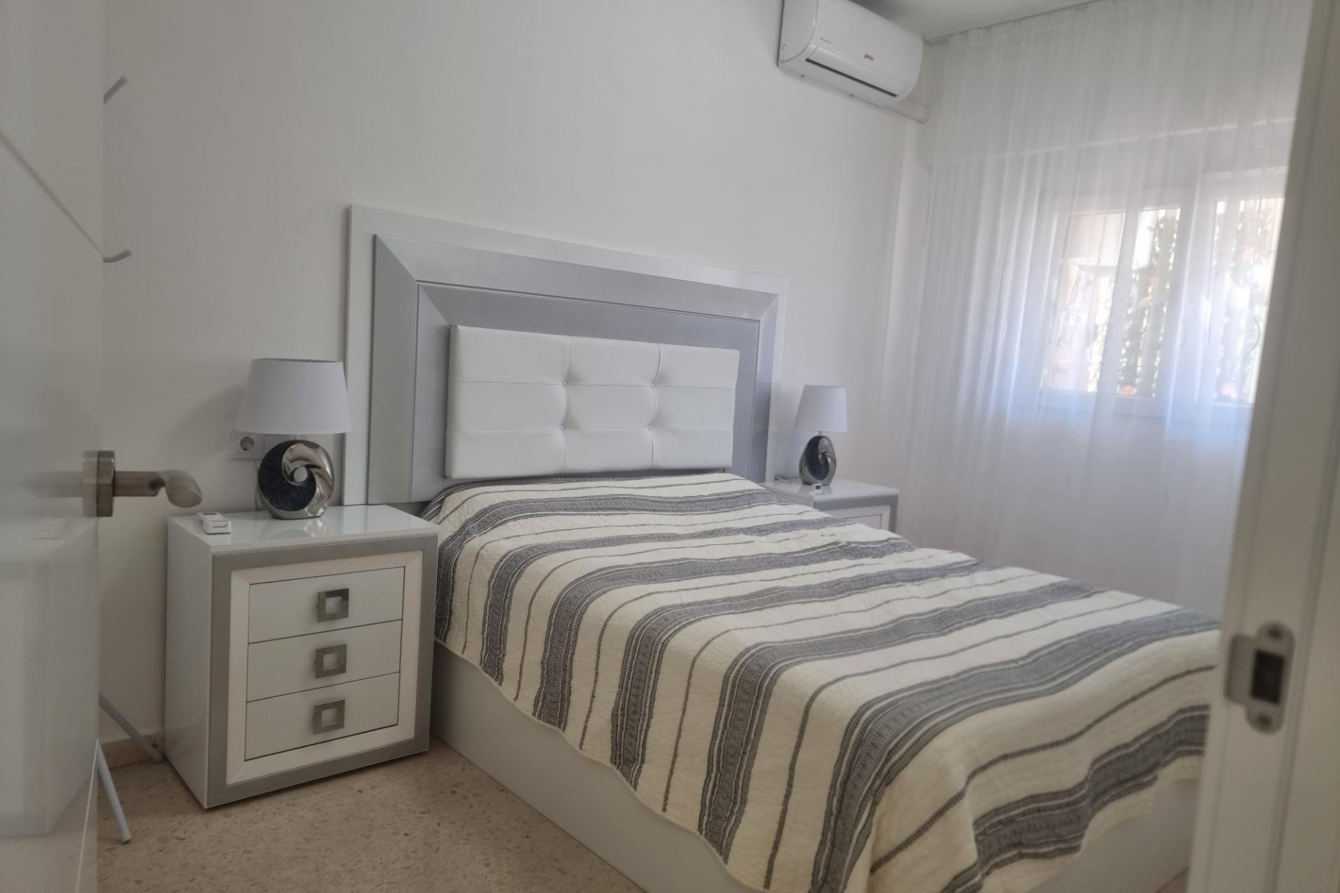 Reventa - Apartment -
Torrevieja - Playa de los Locos