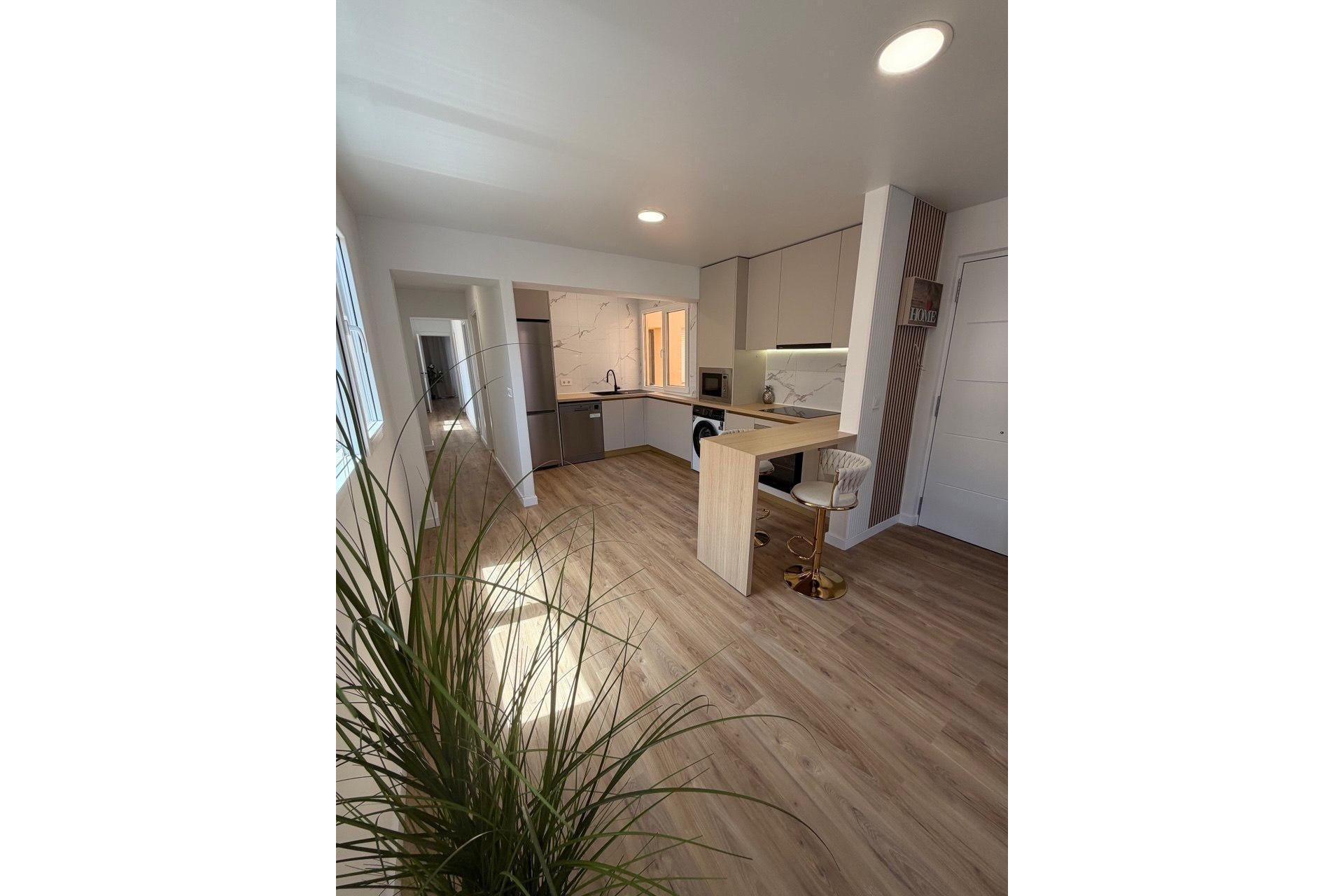 Reventa - Apartment -
Torrevieja - Playa de los Locos