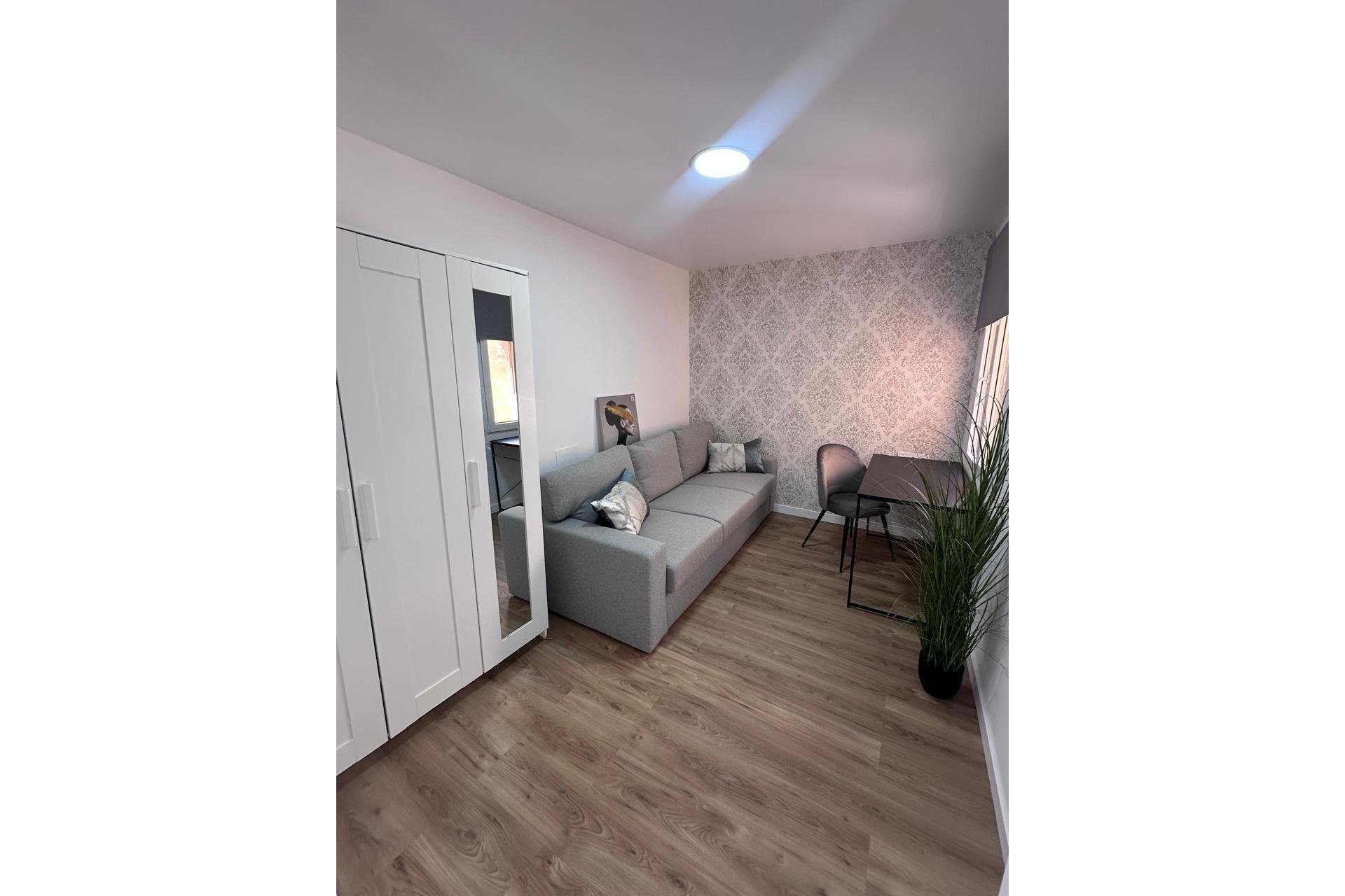 Reventa - Apartment -
Torrevieja - Playa de los Locos
