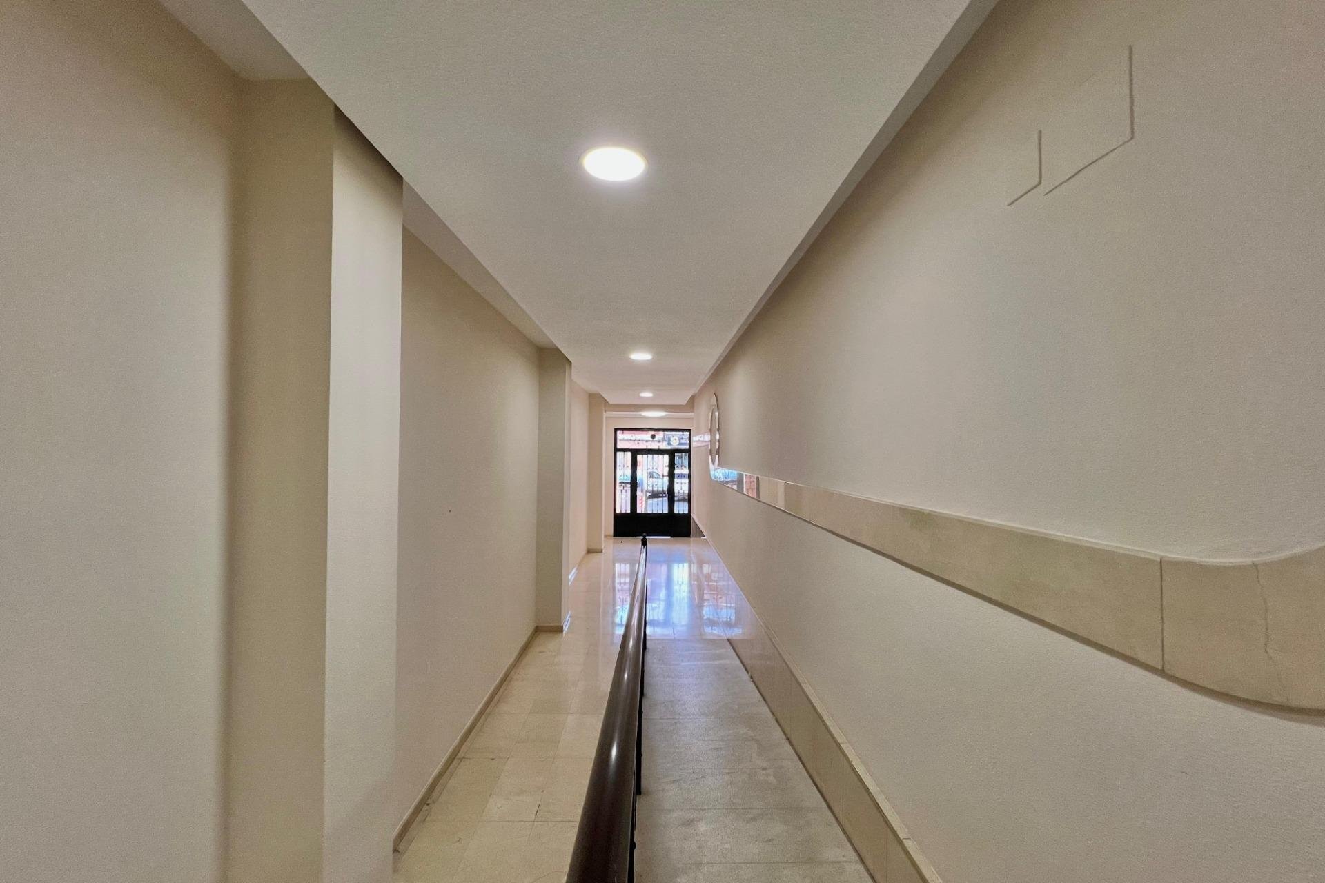 Reventa - Apartment -
Torrevieja - Puerto Deportivo