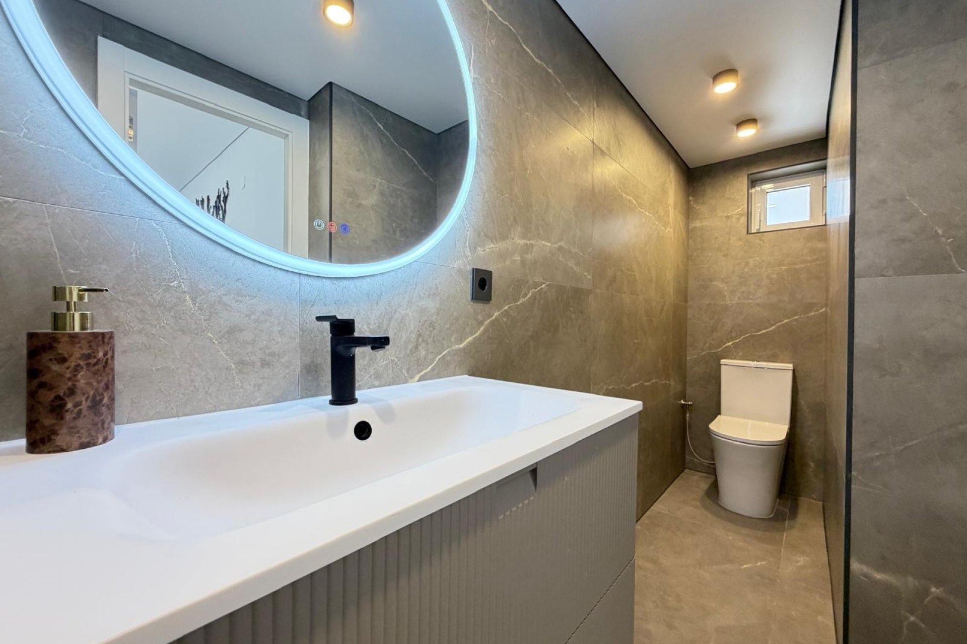 Reventa - Apartment -
Torrevieja - Punta Prima