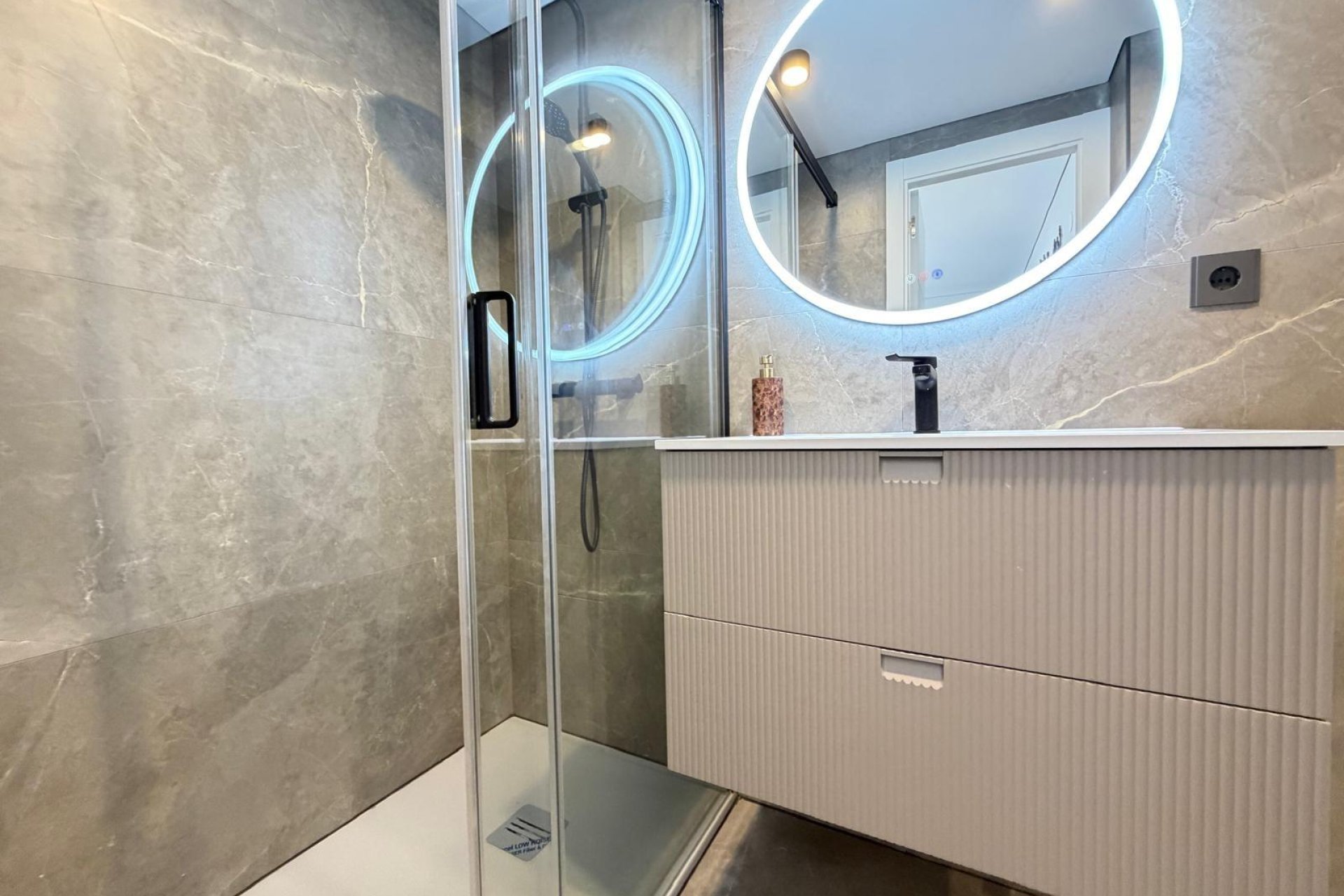 Reventa - Apartment -
Torrevieja - Punta Prima