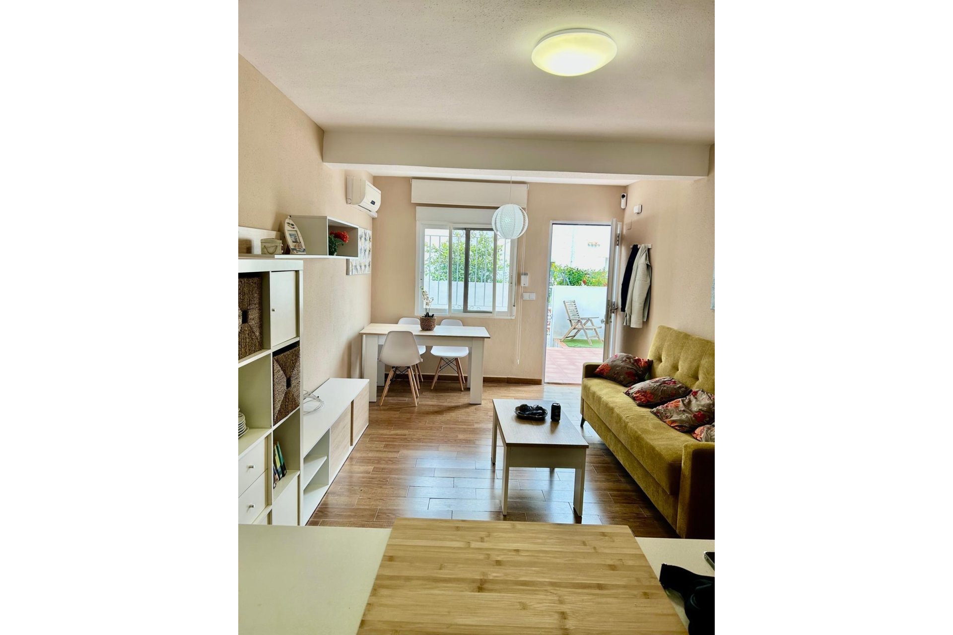Reventa - Apartment -
Torrevieja - Sector 25