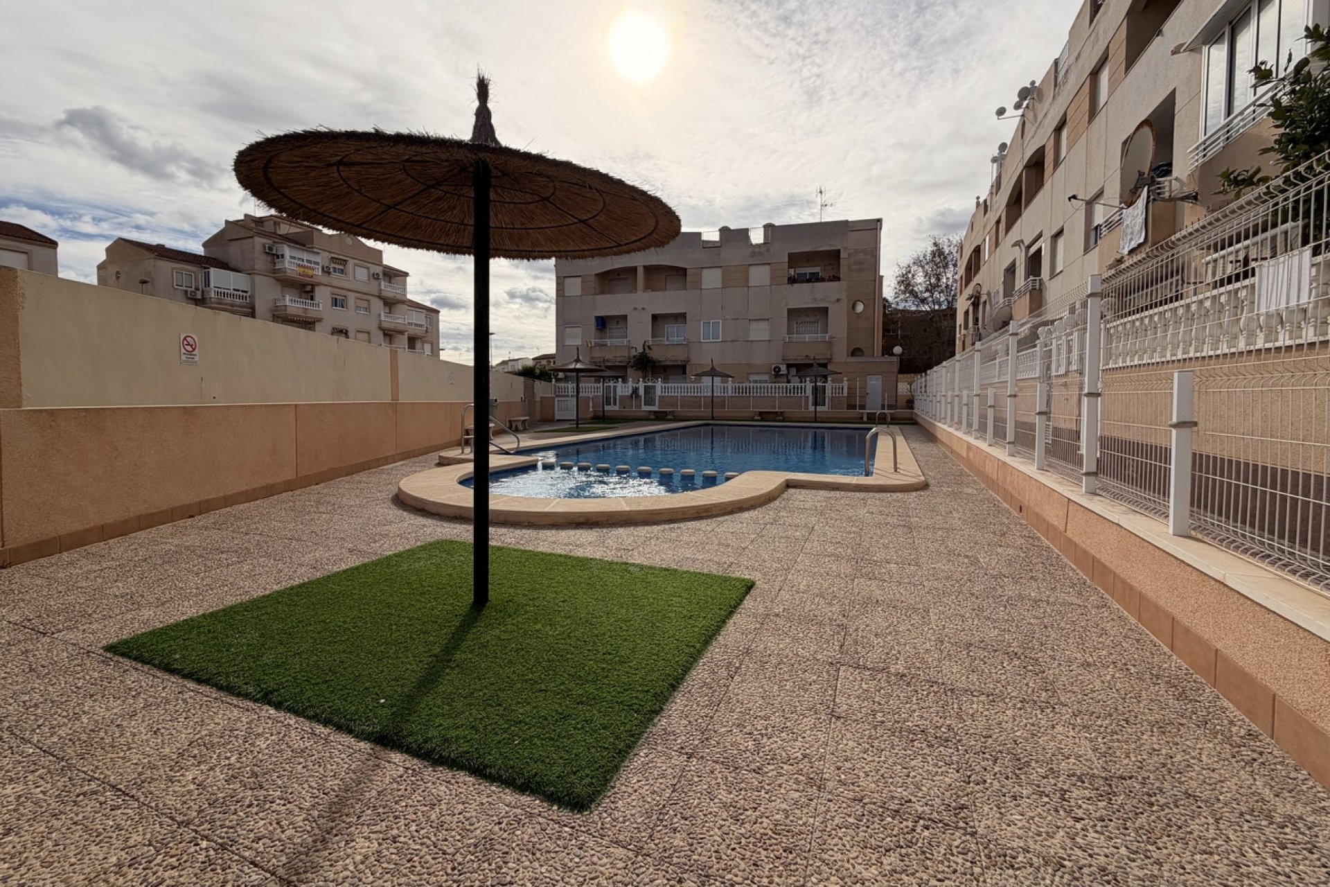 Reventa - Apartment -
Torrevieja - Urb. Calas Blancas III