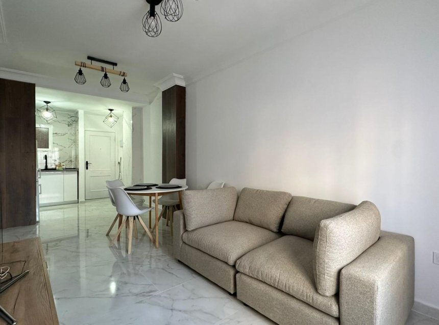 Reventa - Apartment -
Torrevieja