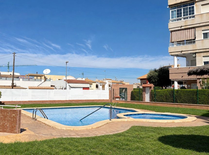 Reventa - Apartment -
Torrevieja