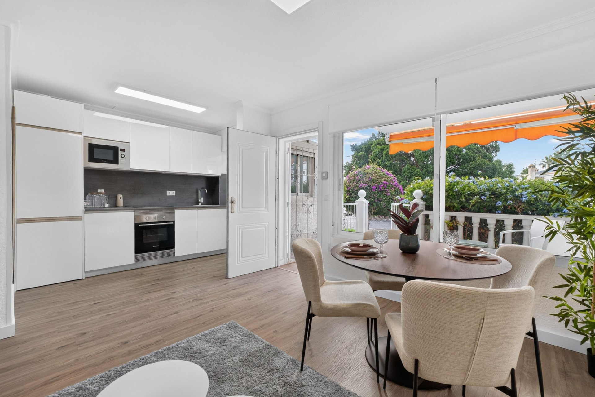 Reventa - Apartment -
Villamartin - Costa Blanca