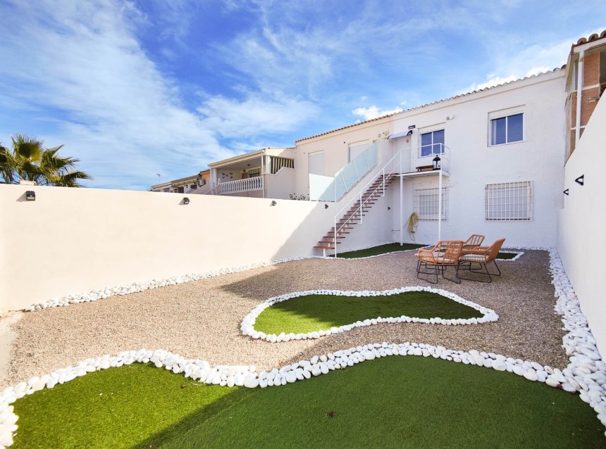 Reventa - Ático -
Orihuela Costa - Costa Blanca