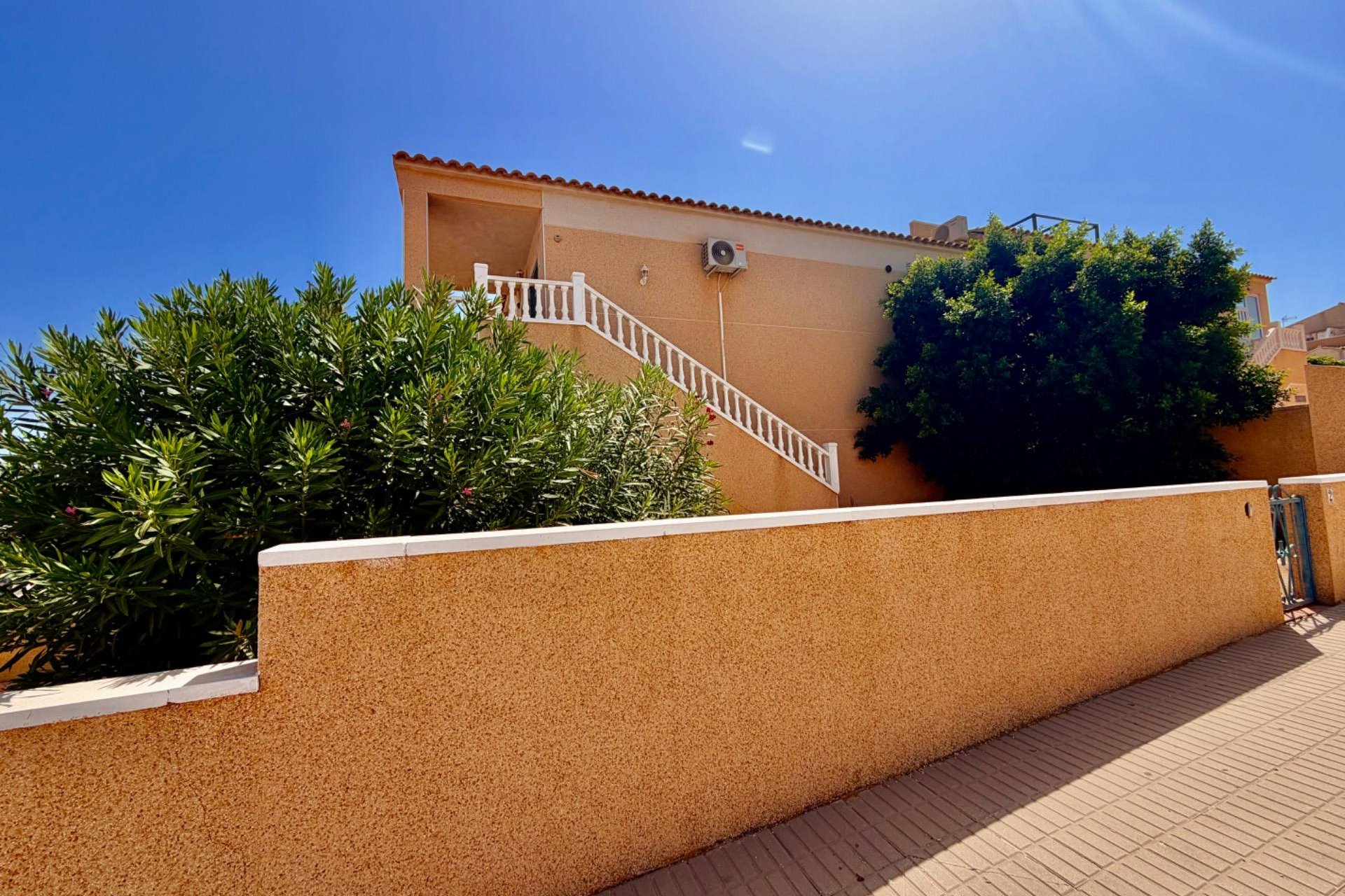 Reventa - Ático -
Orihuela Costa - La Ciñuelica - Villa Rosa