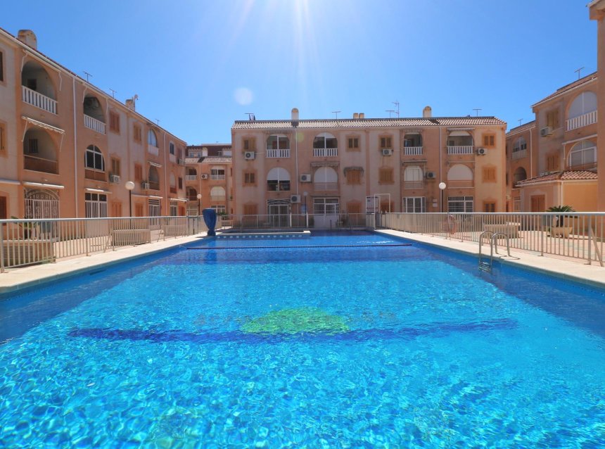 Reventa - Ático -
Torrevieja - Acequion