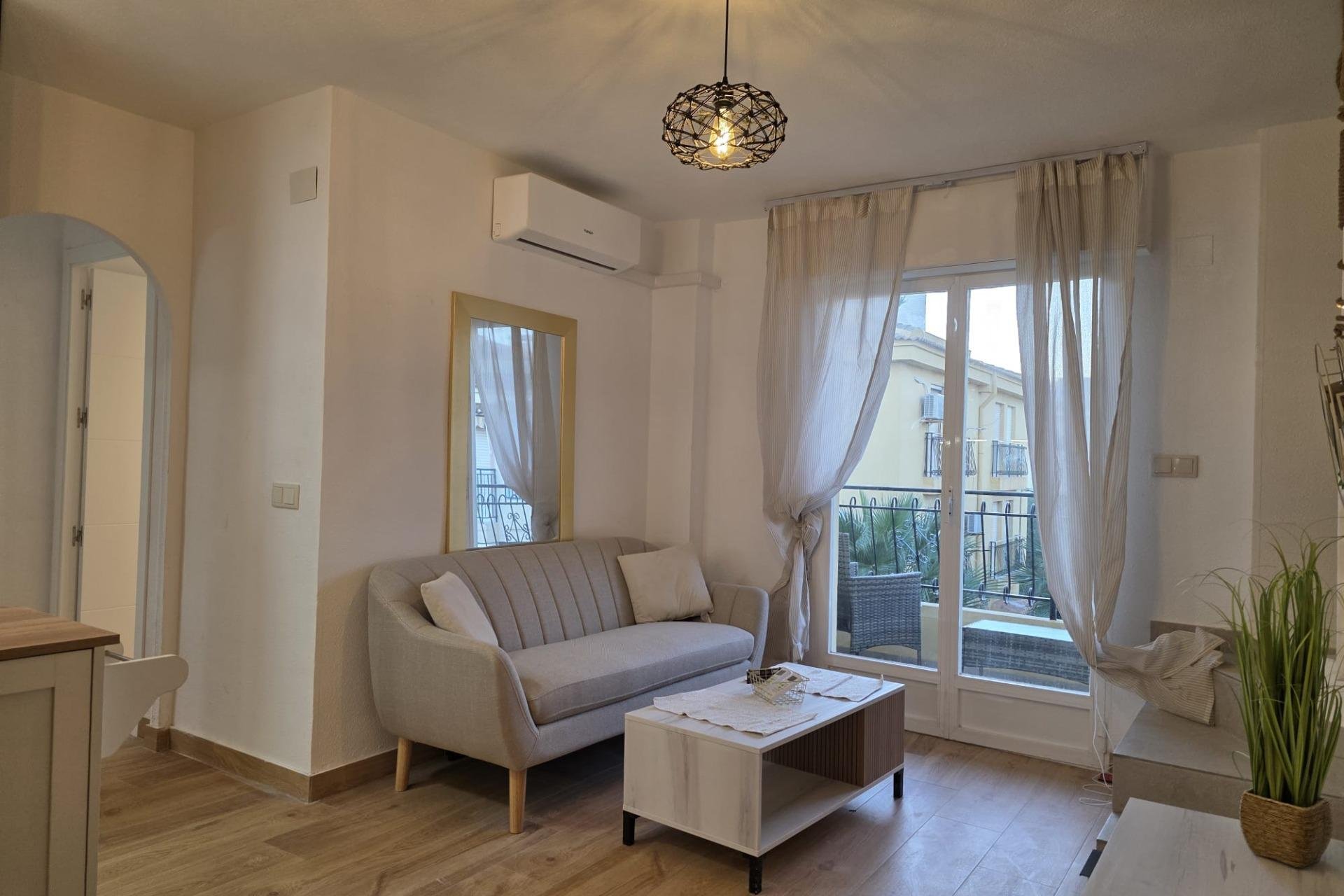 Reventa - Ático -
Torrevieja - Cala Ferris