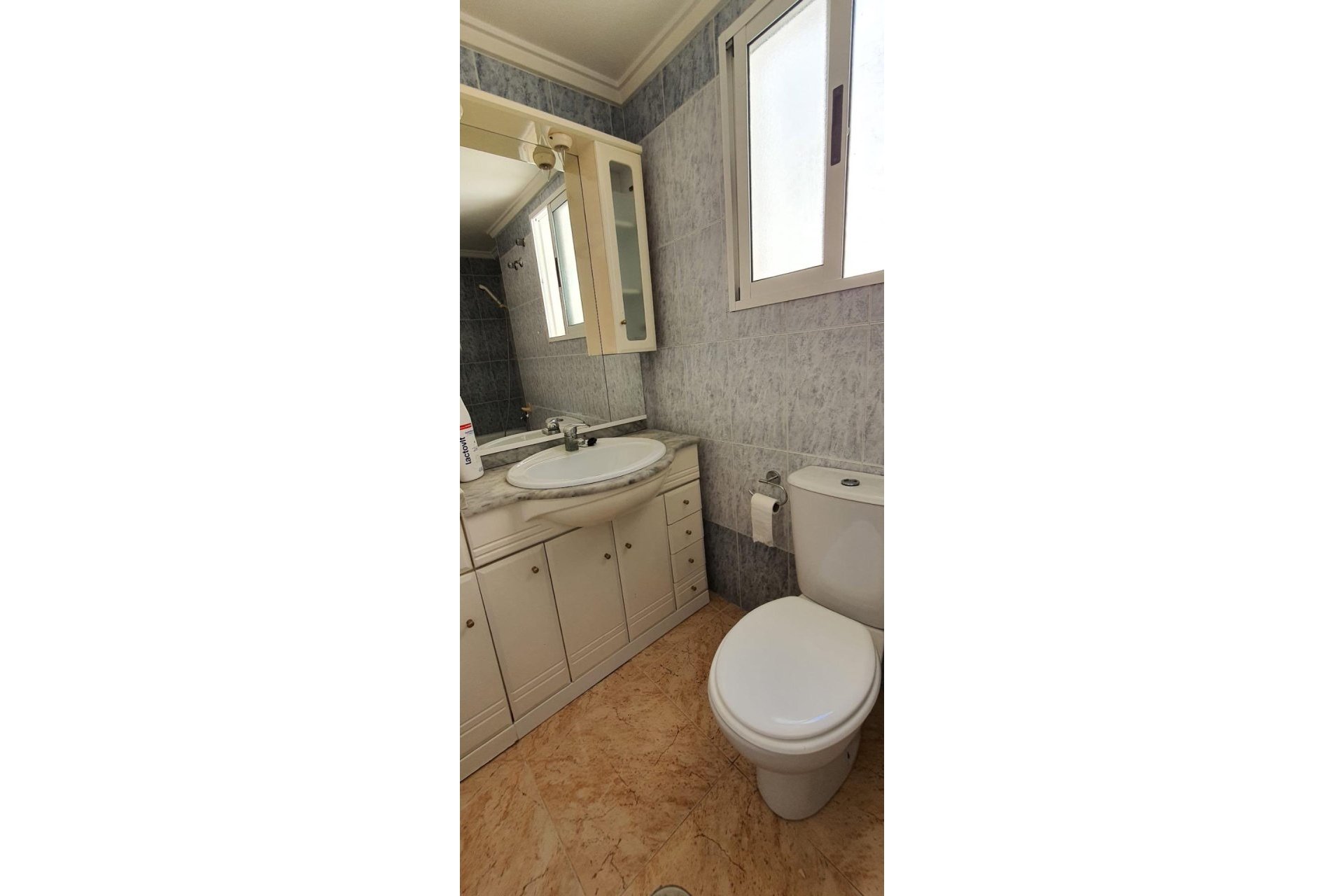 Reventa - Ático -
Torrevieja - Centro