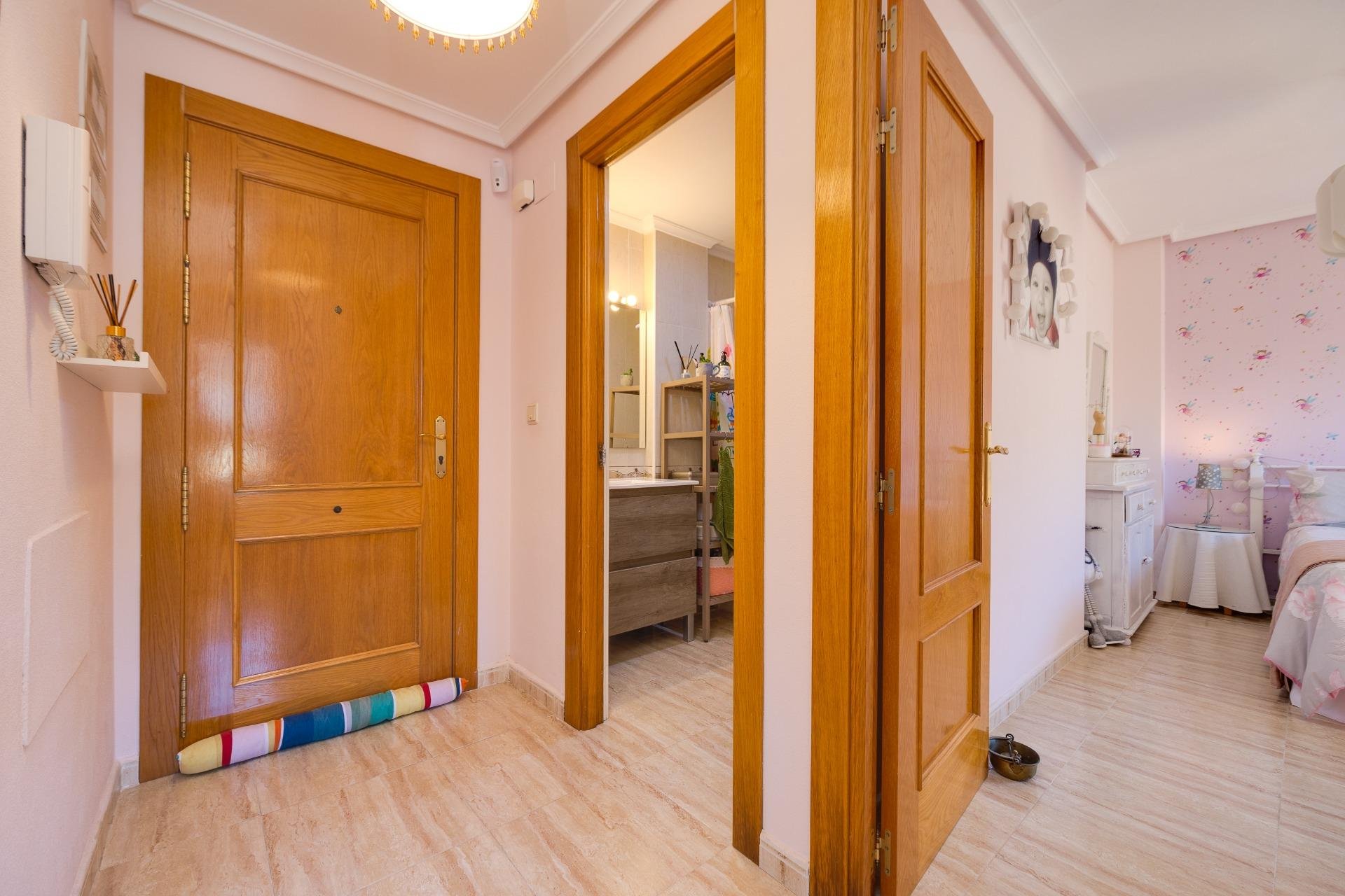 Reventa - Ático -
Torrevieja - Centro