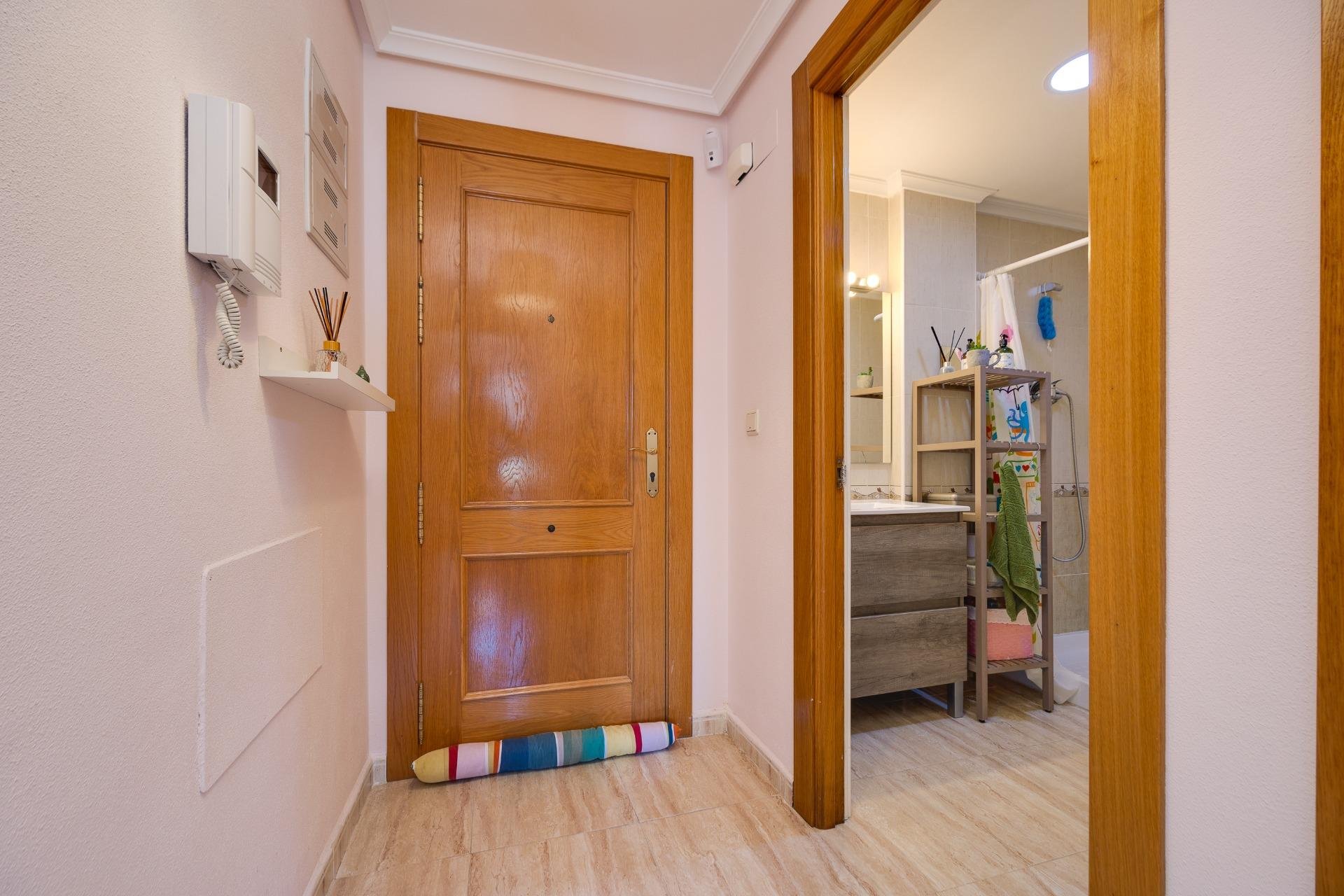 Reventa - Ático -
Torrevieja - Centro