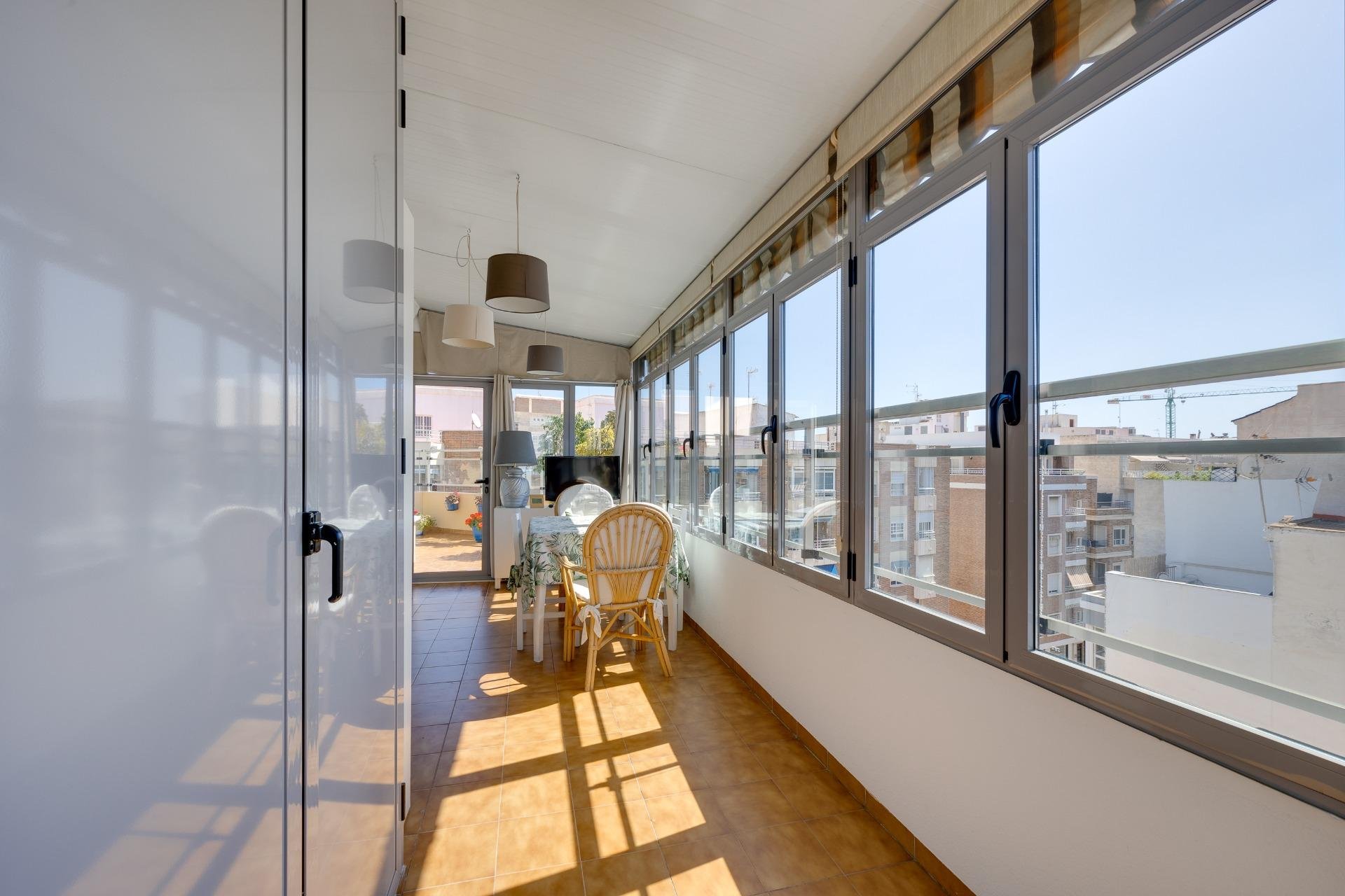 Reventa - Ático -
Torrevieja - Centro