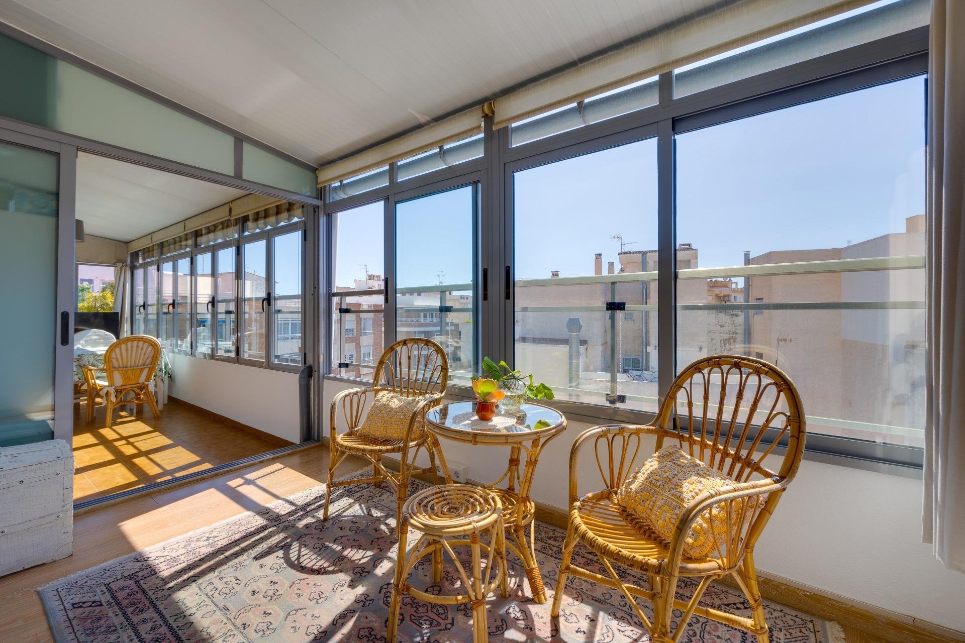 Reventa - Ático -
Torrevieja - Centro