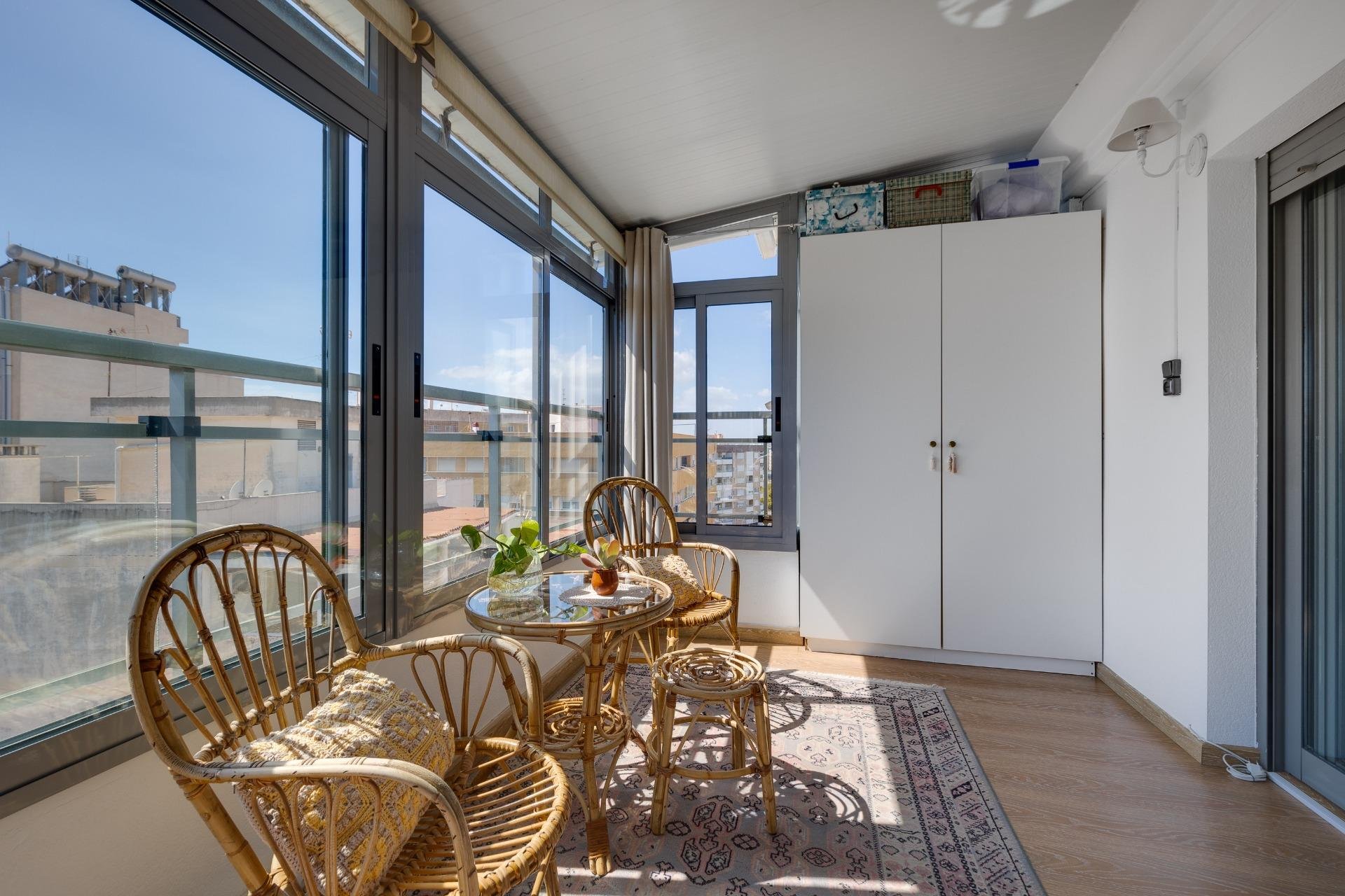 Reventa - Ático -
Torrevieja - Centro