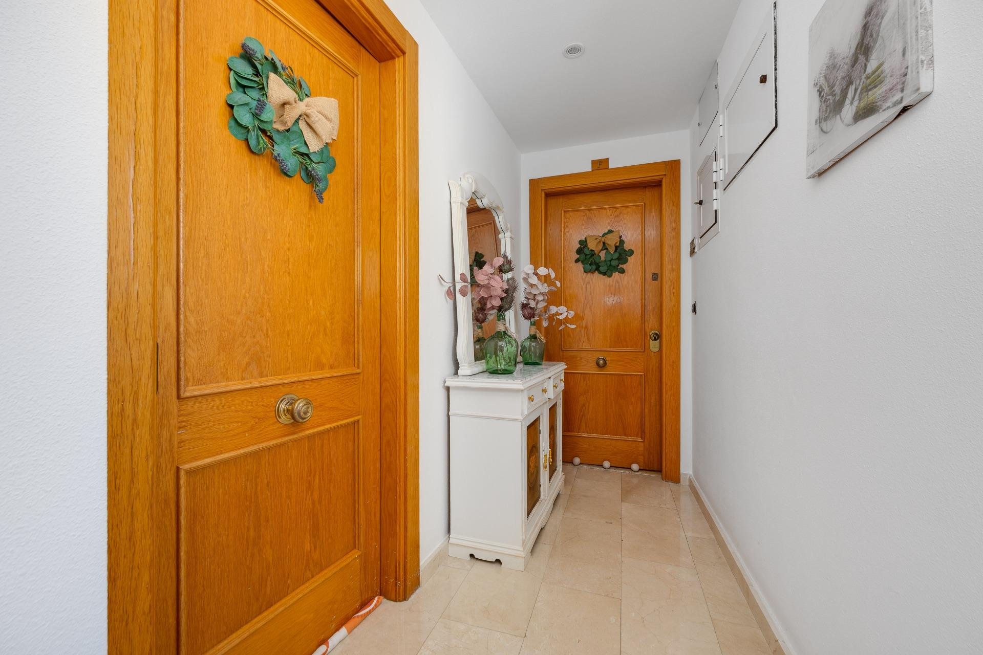 Reventa - Ático -
Torrevieja - Centro