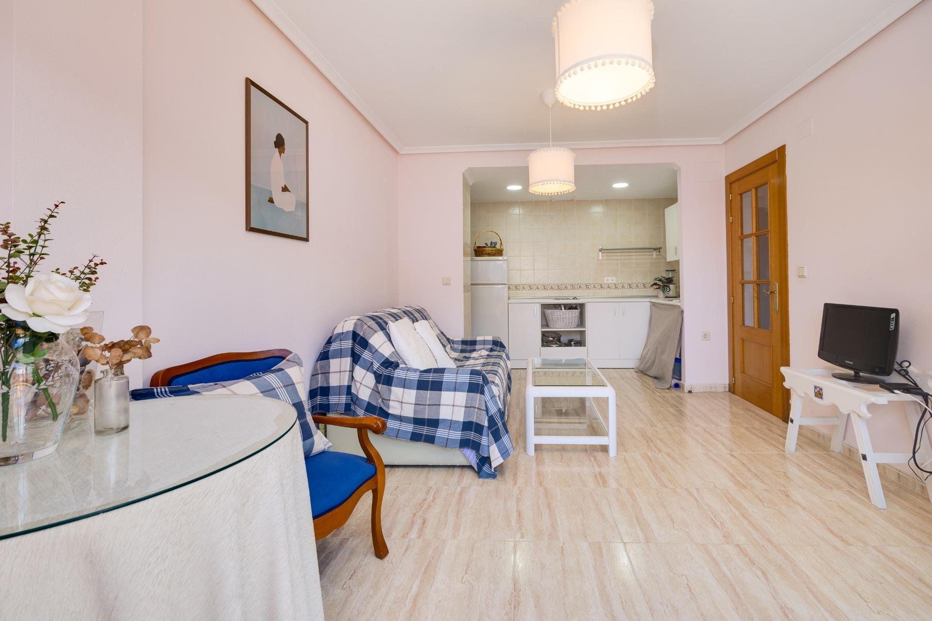 Reventa - Ático -
Torrevieja - Centro