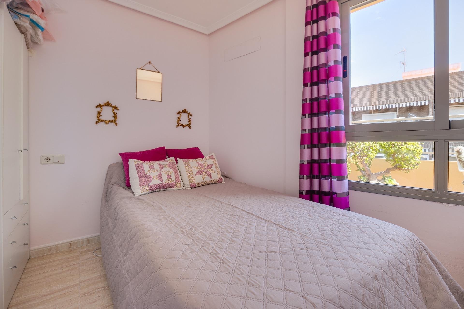 Reventa - Ático -
Torrevieja - Centro