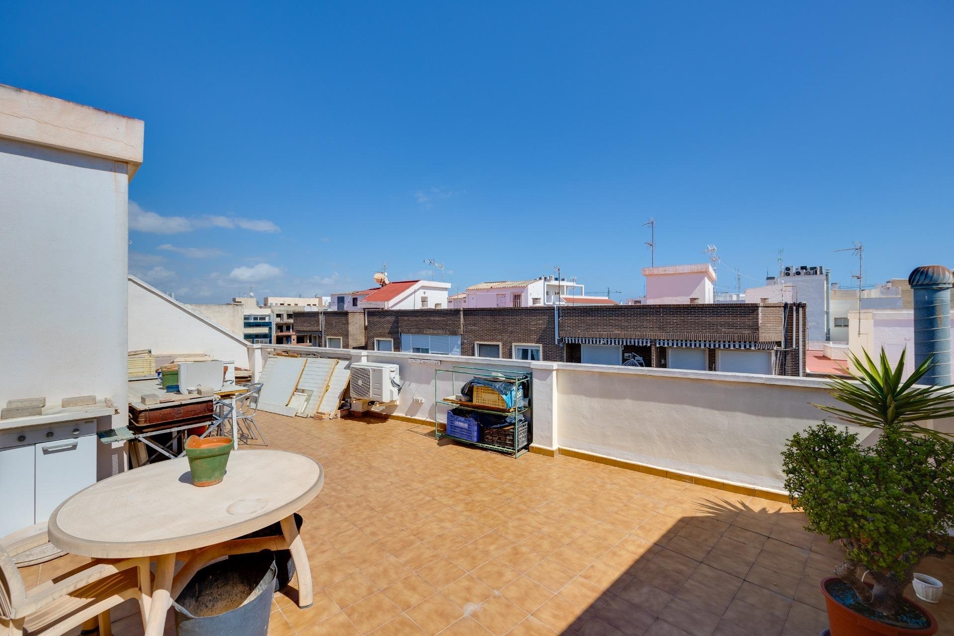 Reventa - Ático -
Torrevieja - Centro