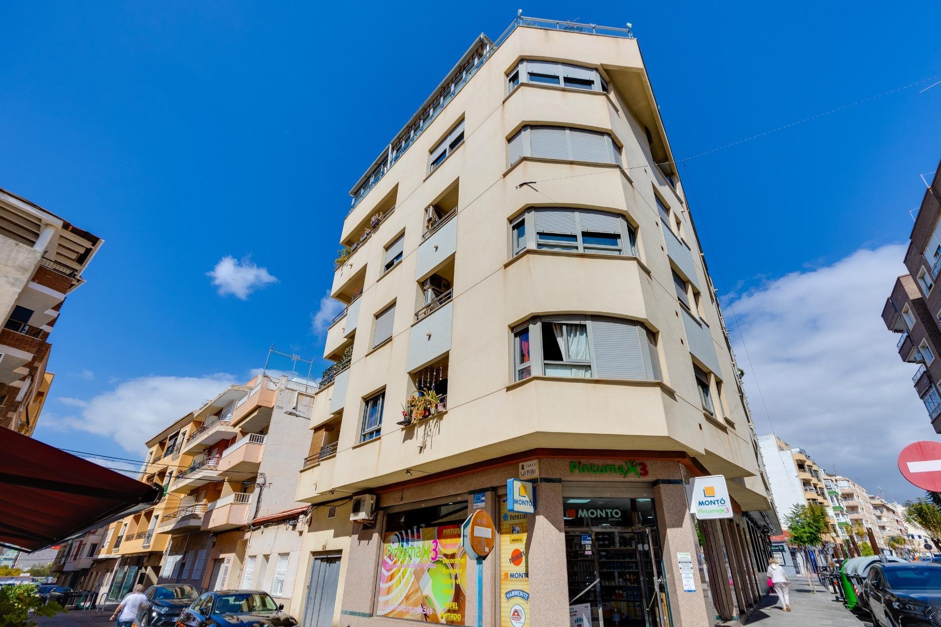 Reventa - Ático -
Torrevieja - Centro