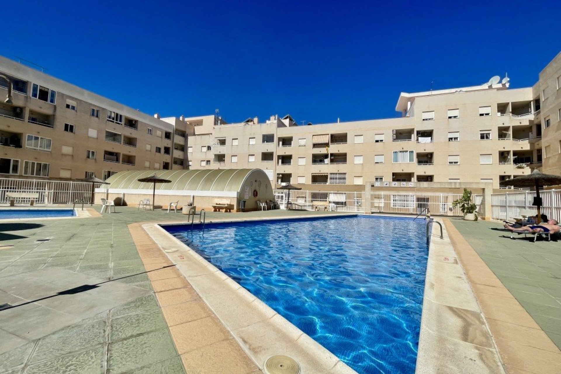 Reventa - Ático -
Torrevieja - Costa Blanca