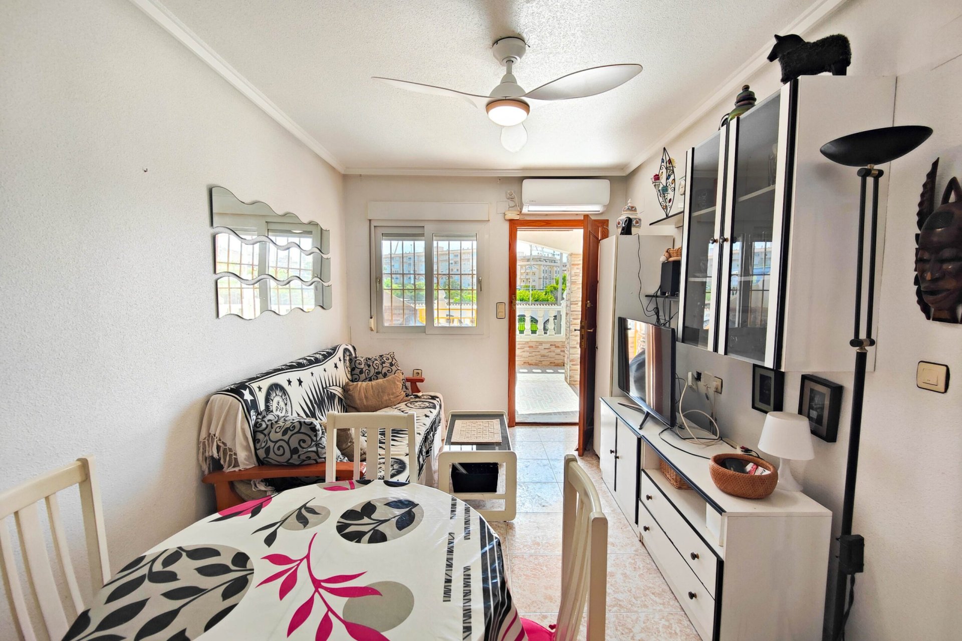 Reventa - Ático -
Torrevieja - Costa Blanca