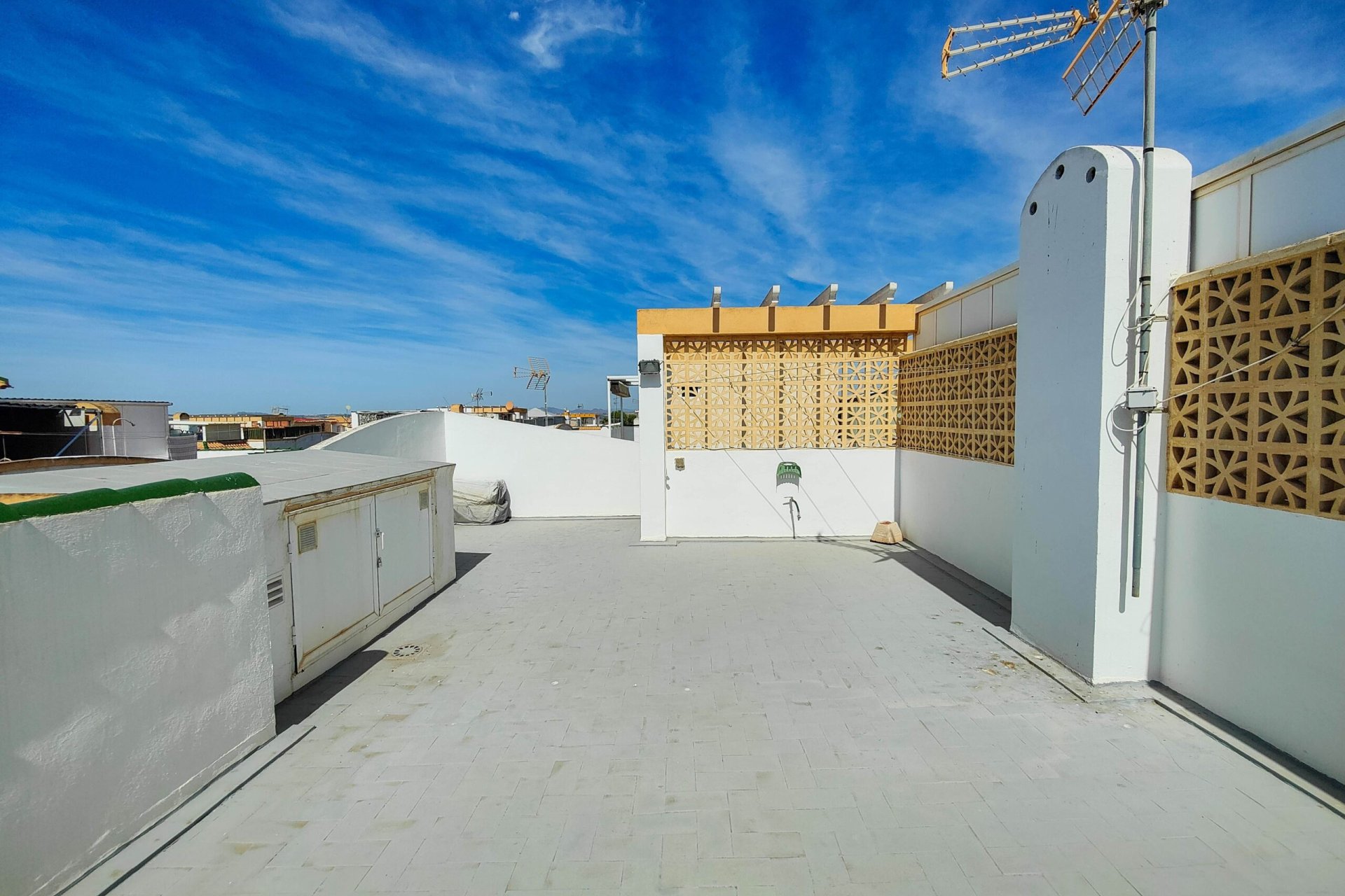 Reventa - Ático -
Torrevieja - Costa Blanca