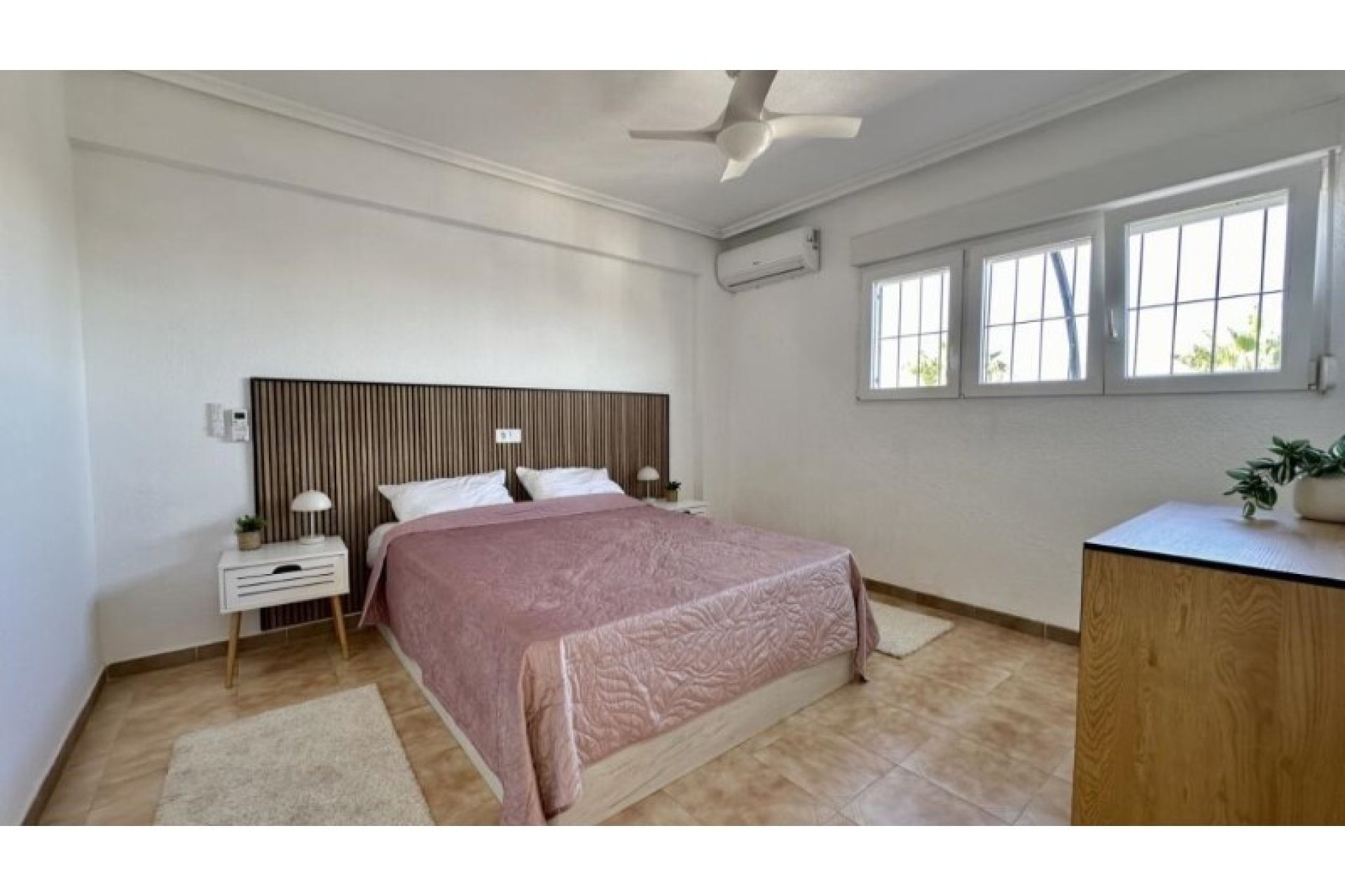 Reventa - Ático -
Torrevieja - Costa Blanca