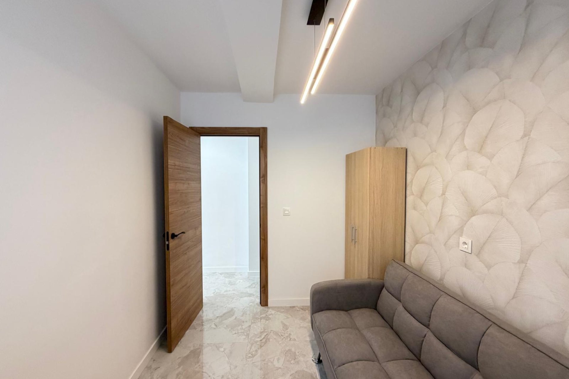 Reventa - Ático -
Torrevieja - Estacion De Autobuses