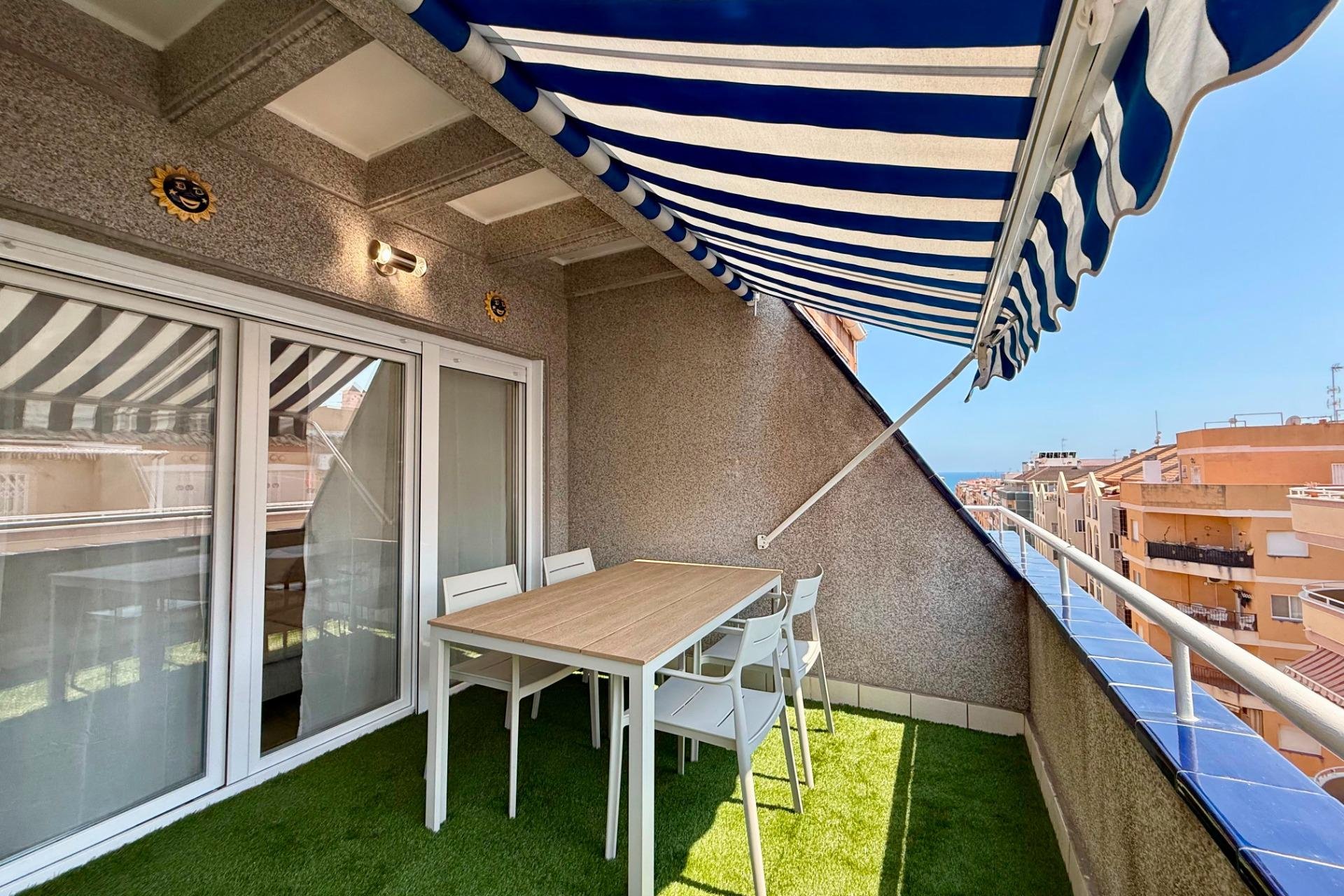 Reventa - Ático -
Torrevieja - Habaneras