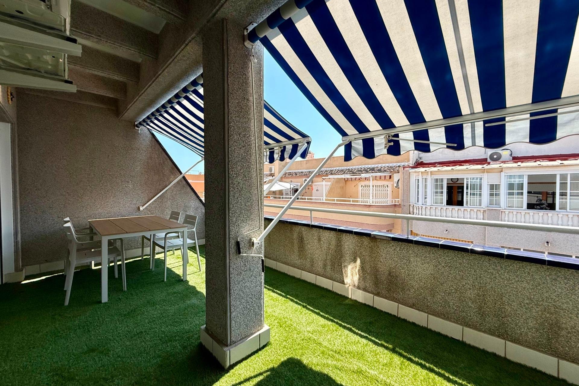 Reventa - Ático -
Torrevieja - Habaneras