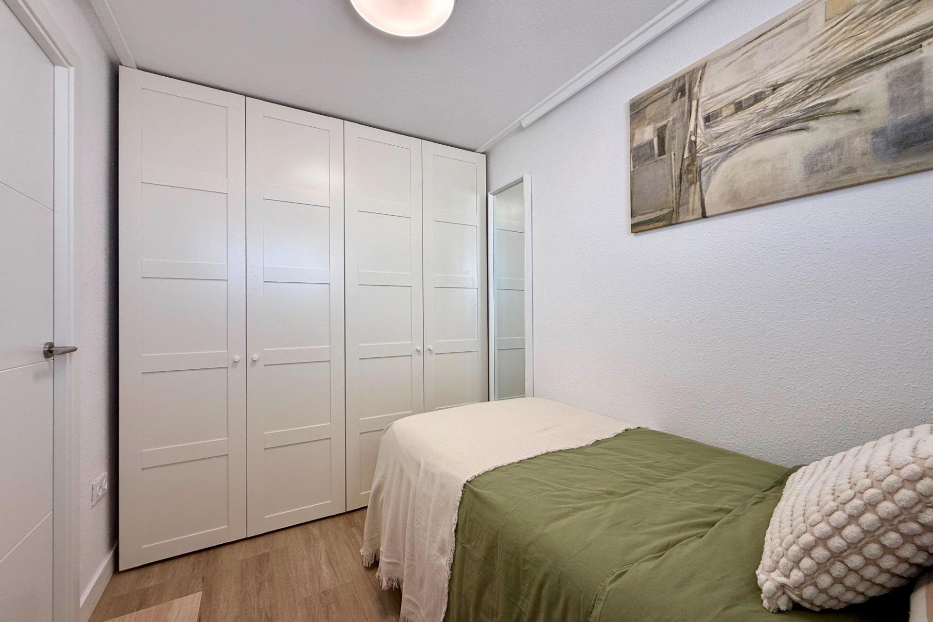 Reventa - Ático -
Torrevieja - Habaneras