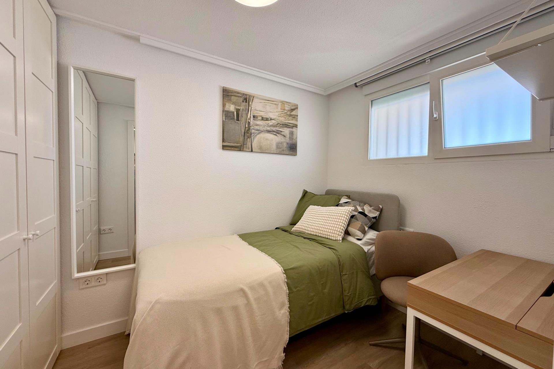 Reventa - Ático -
Torrevieja - Habaneras
