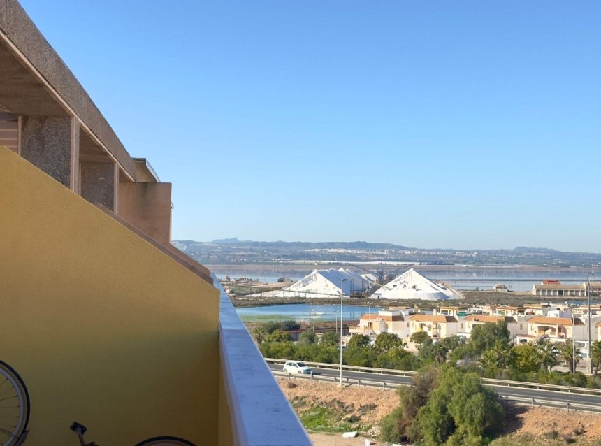 Reventa - Ático -
Torrevieja - Parque de las Naciones