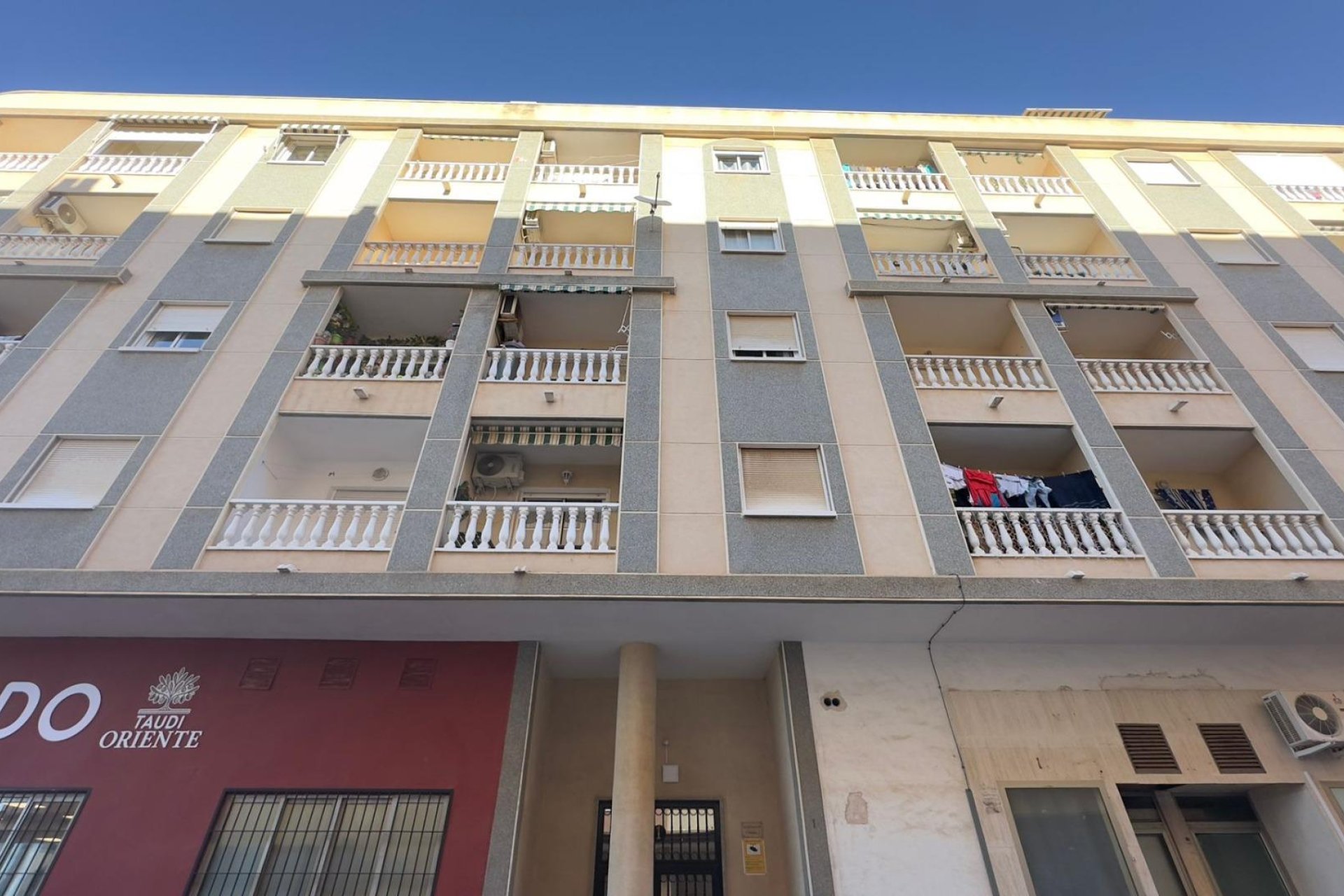 Reventa - Ático -
Torrevieja - Parque de las Naciones