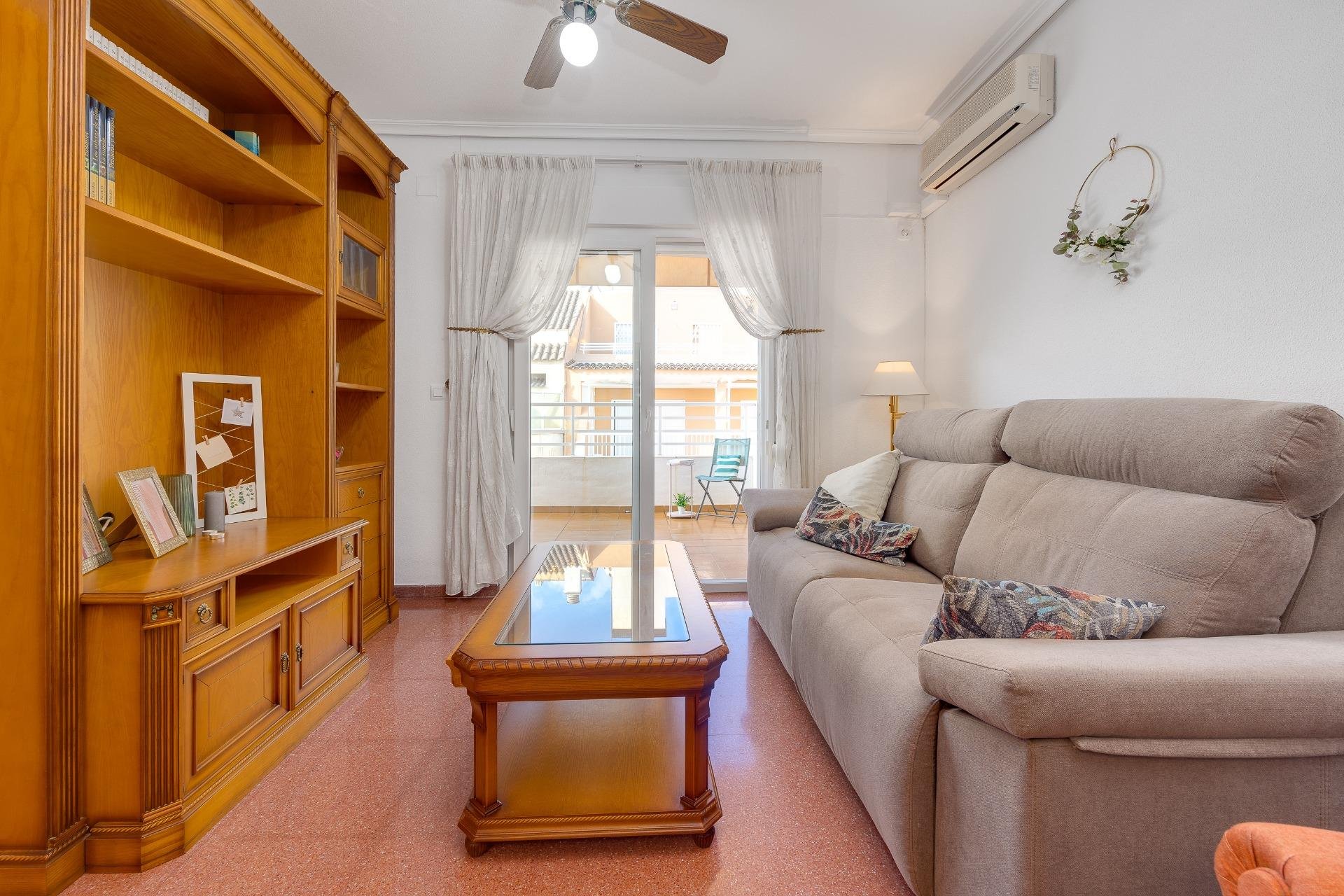 Reventa - Ático -
Torrevieja - Paseo Maritimo