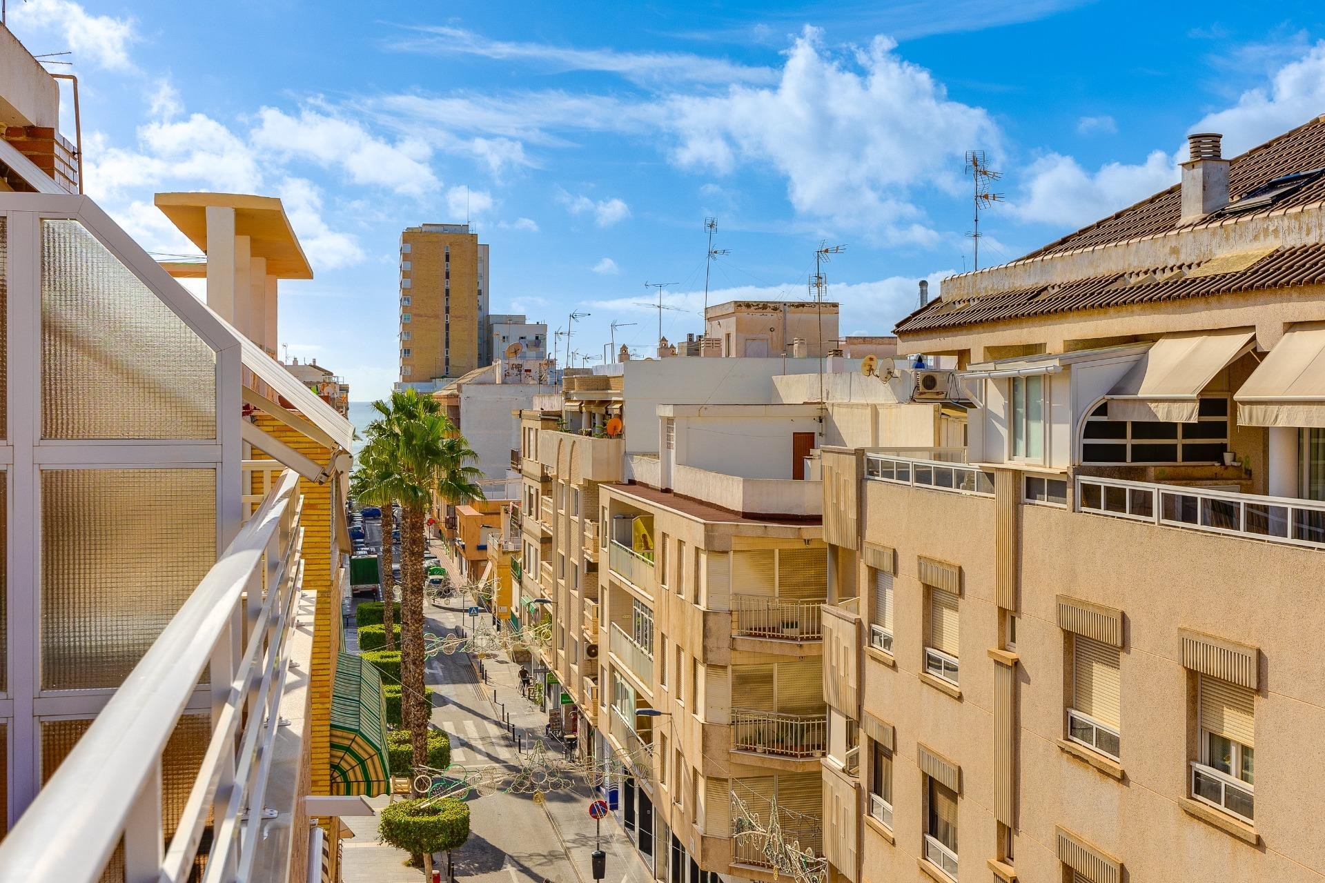 Reventa - Ático -
Torrevieja - Paseo Maritimo