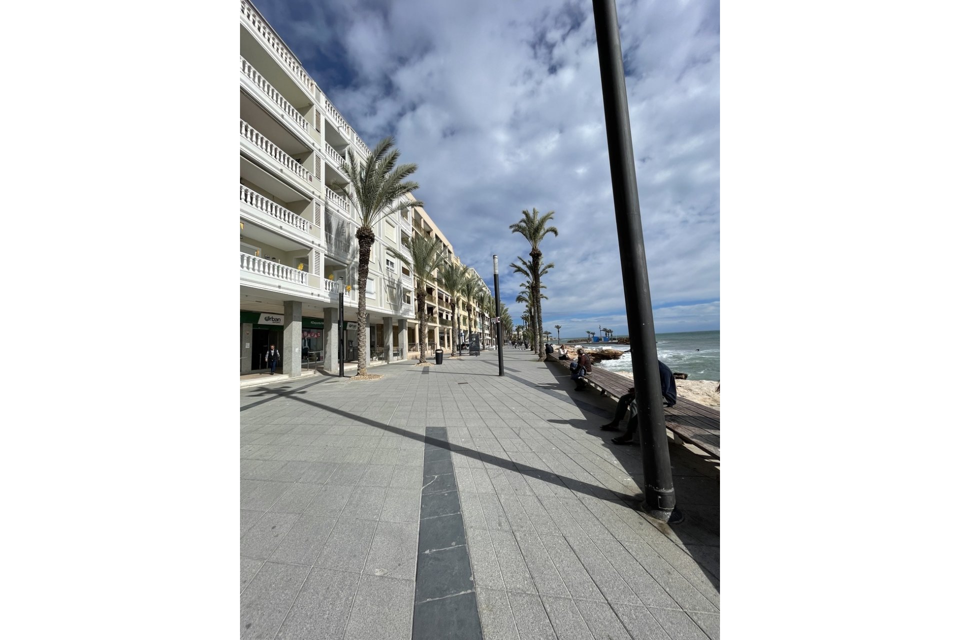 Reventa - Ático -
Torrevieja - Playa de cura