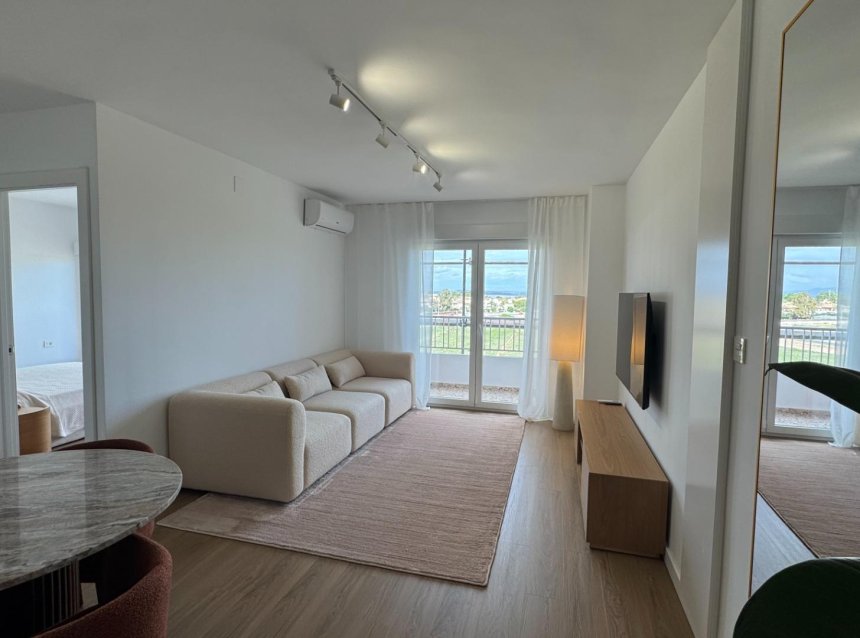 Reventa - Ático -
Torrevieja - Punta Prima