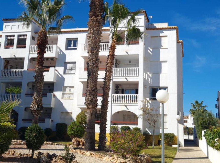 Reventa - Ático -
Villamartin - Costa Blanca