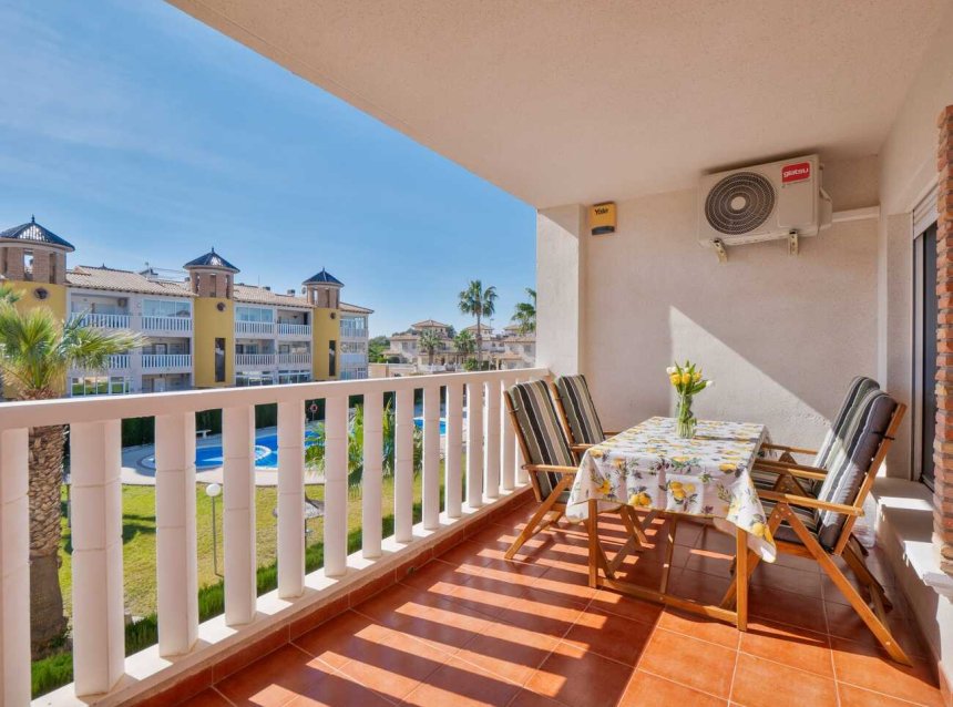 Reventa - Ático -
Villamartin - Costa Blanca