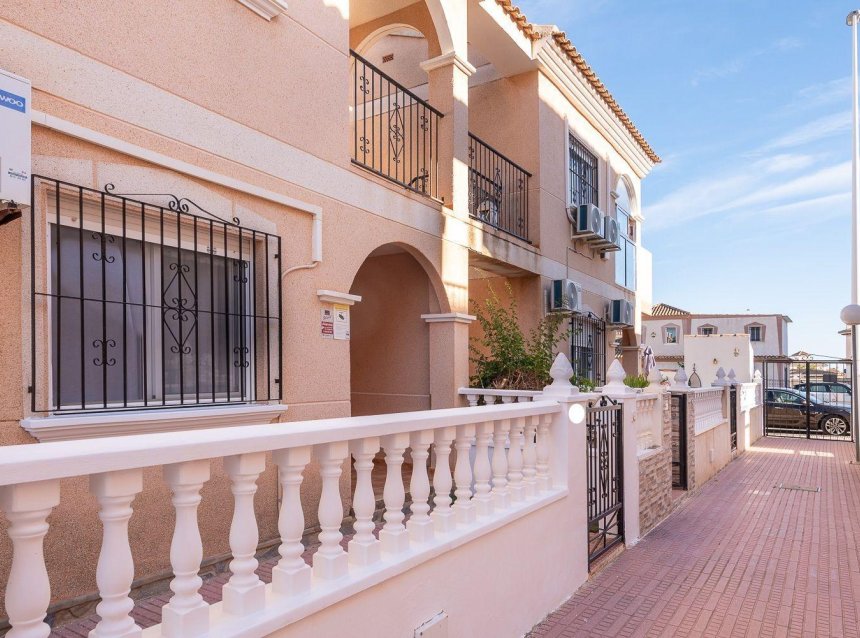 Reventa - Bungalow -
Orihuela Costa - La Regia