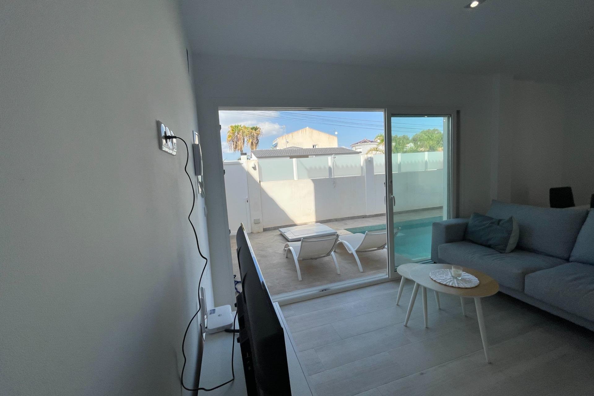 Reventa - Bungalow -
Orihuela Costa - La Regia