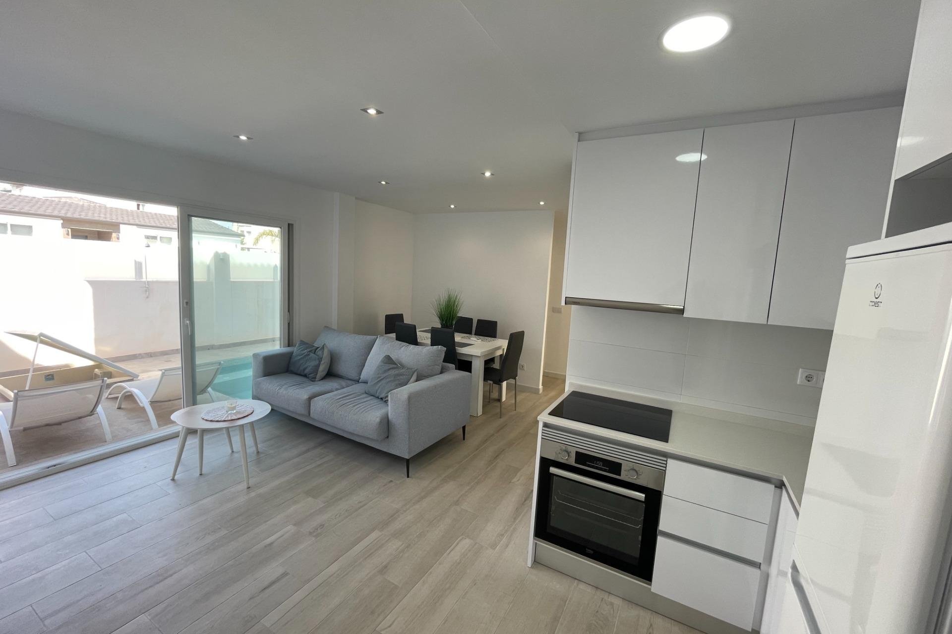 Reventa - Bungalow -
Orihuela Costa - La Regia